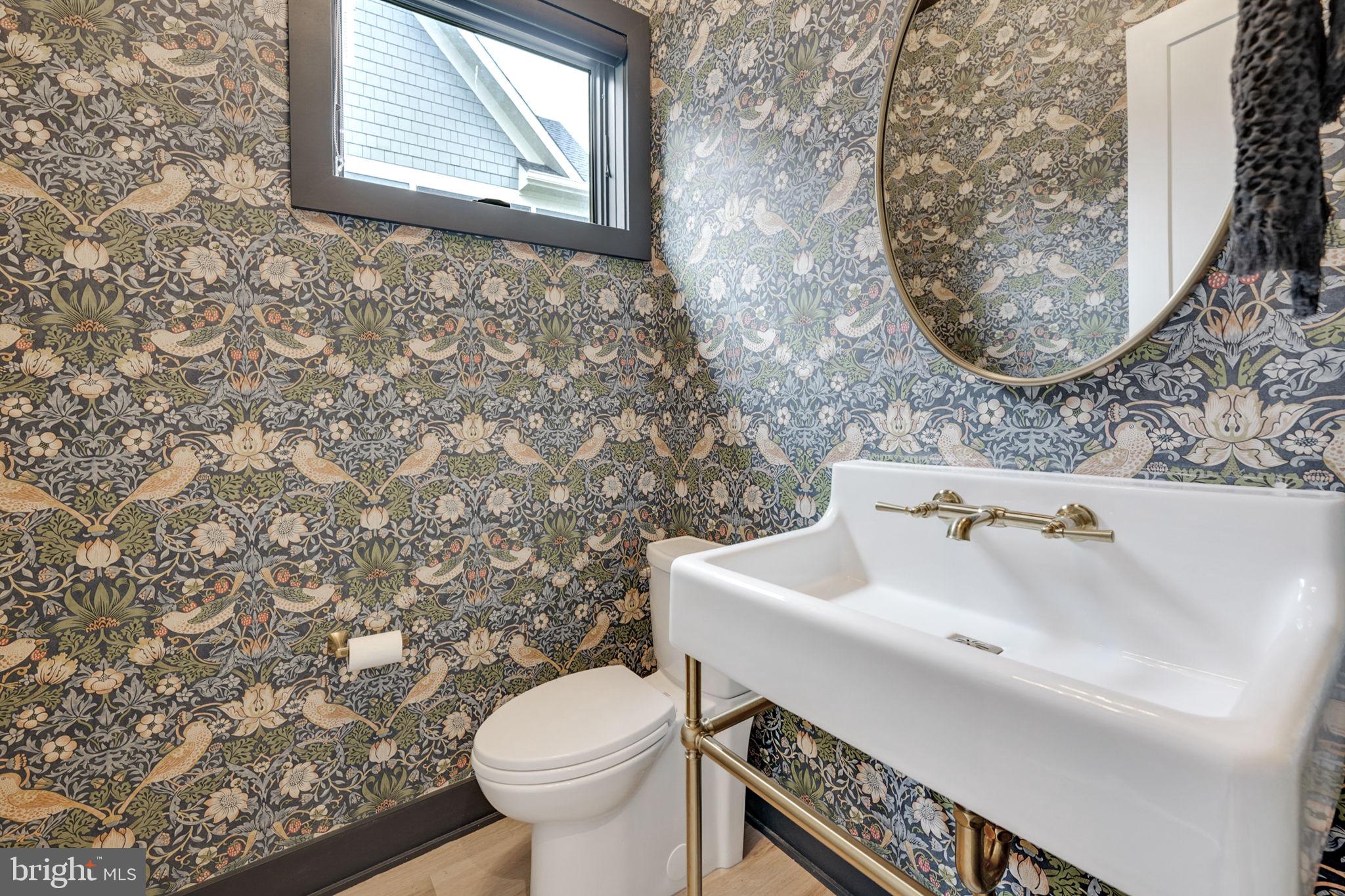 WEST VIENNA WOODS - Residential