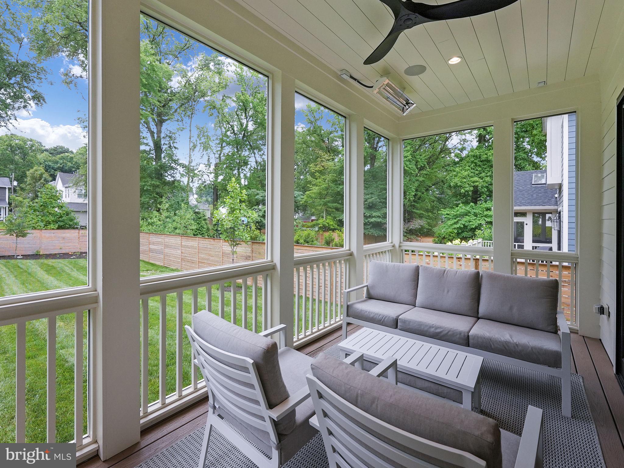 WEST VIENNA WOODS - Residential