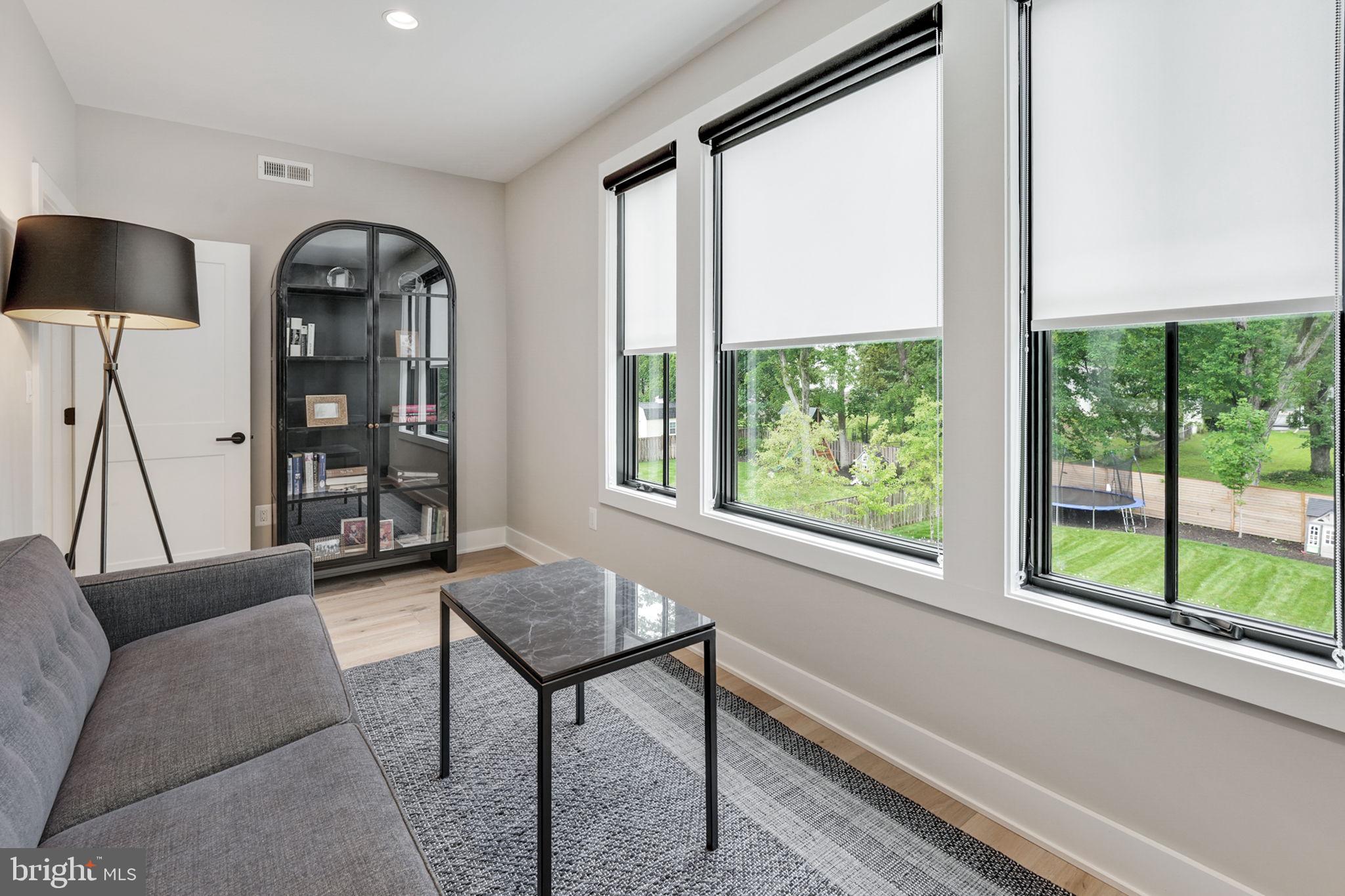 WEST VIENNA WOODS - Residential