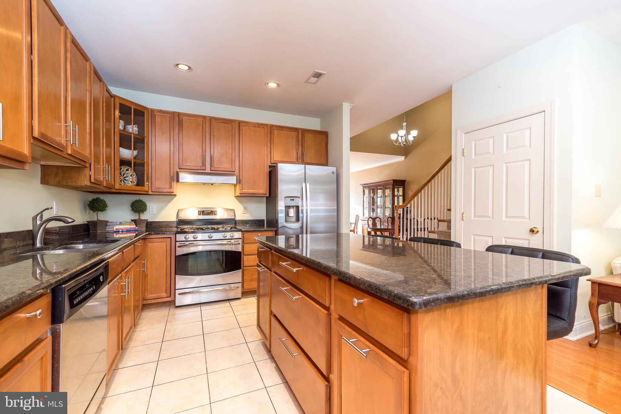 OXFORD LANE - Residential