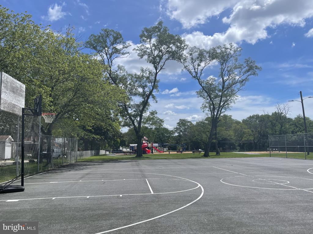 OAKLEIGH - Residential