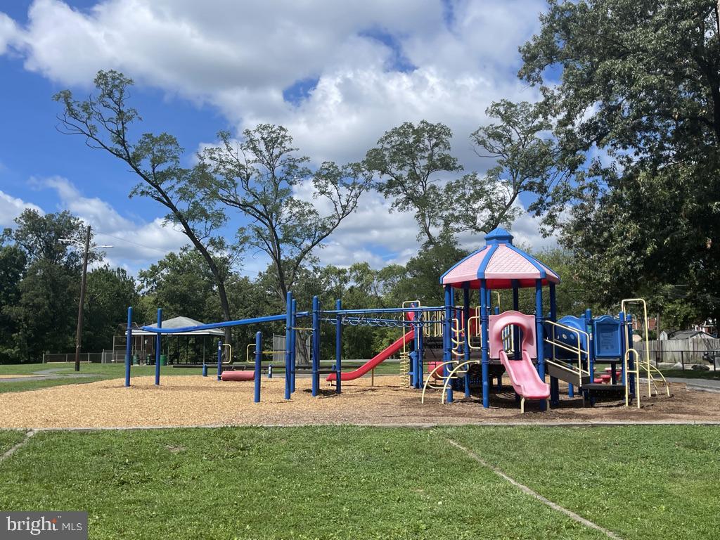 OAKLEIGH - Residential