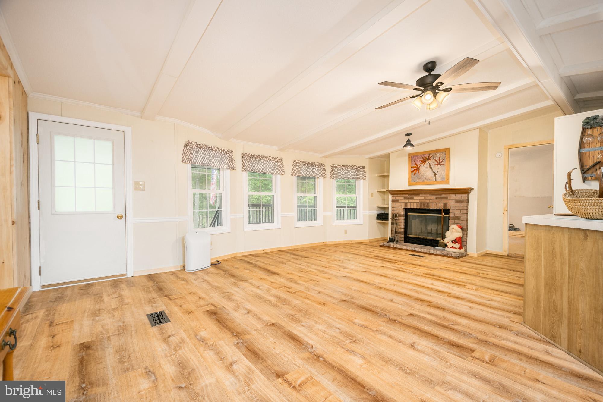 258 SCENIC DRIVE