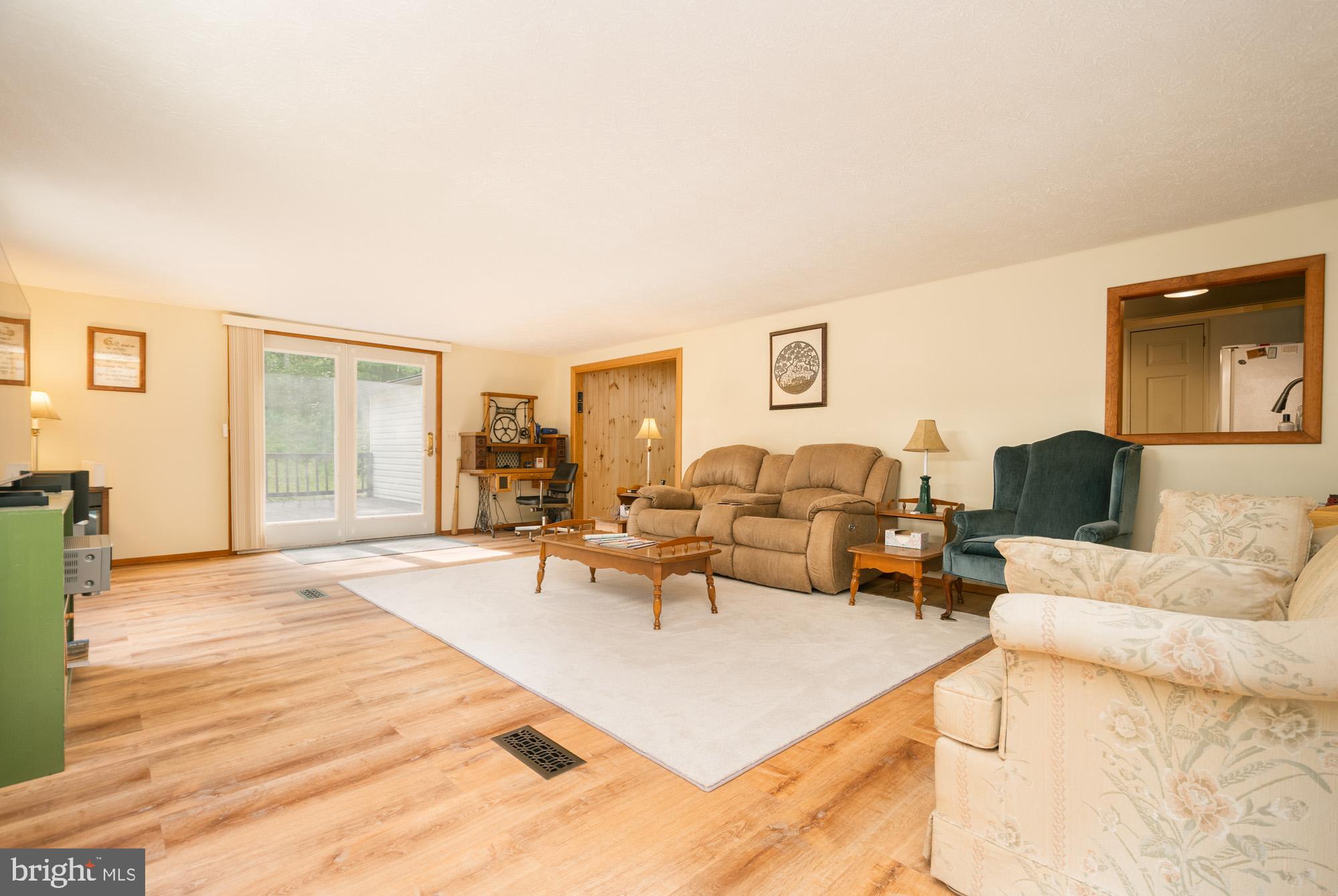 258 SCENIC DRIVE