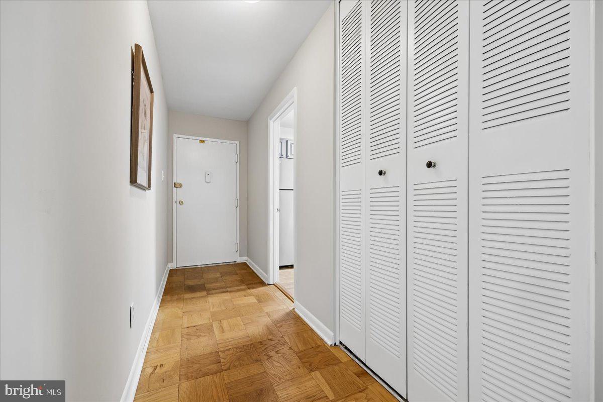 10624 MONTROSE AVENUE 103