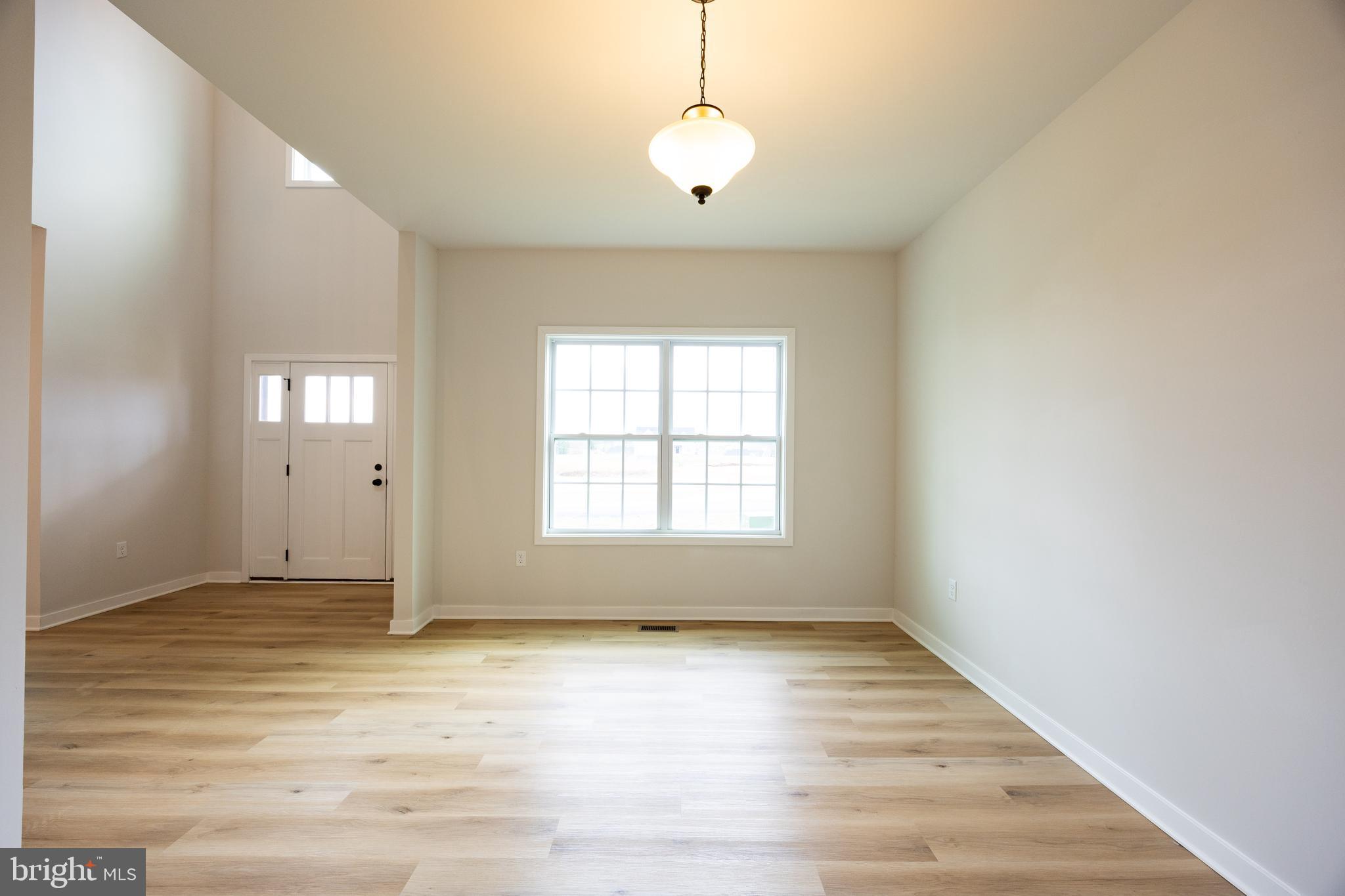 HIGH VIEW ESTATES - Residential