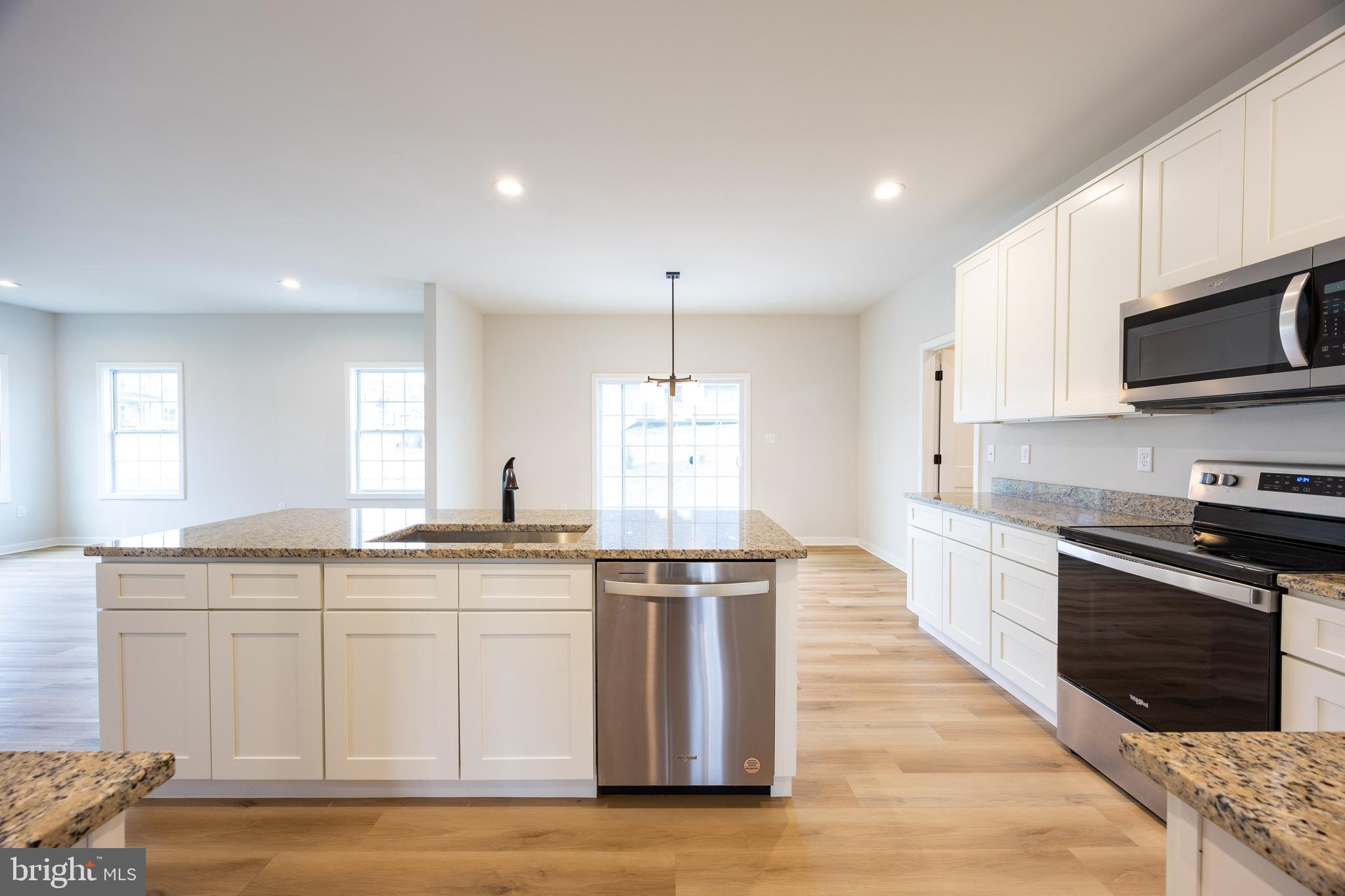 HIGH VIEW ESTATES - Residential