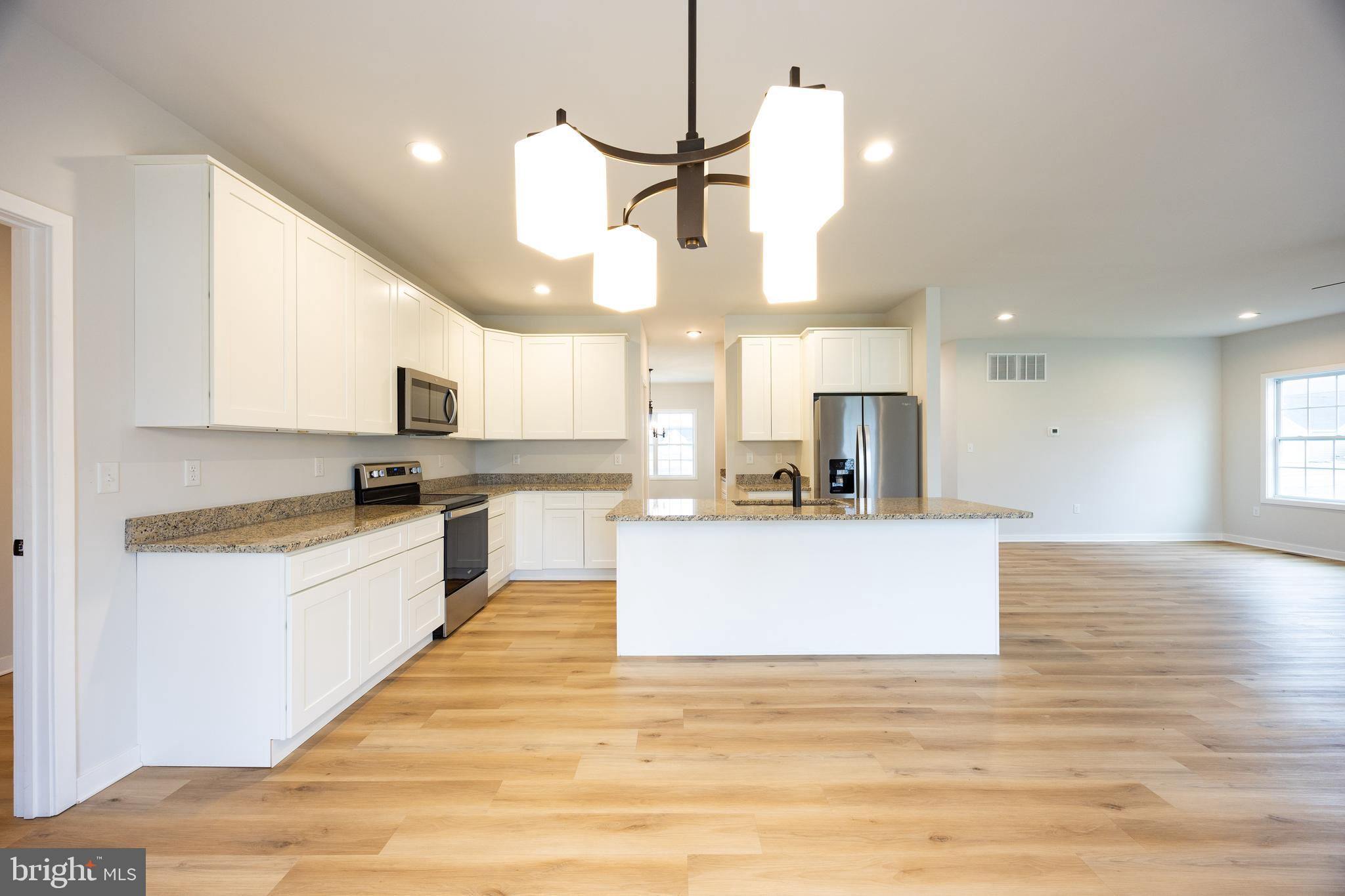 HIGH VIEW ESTATES - Residential