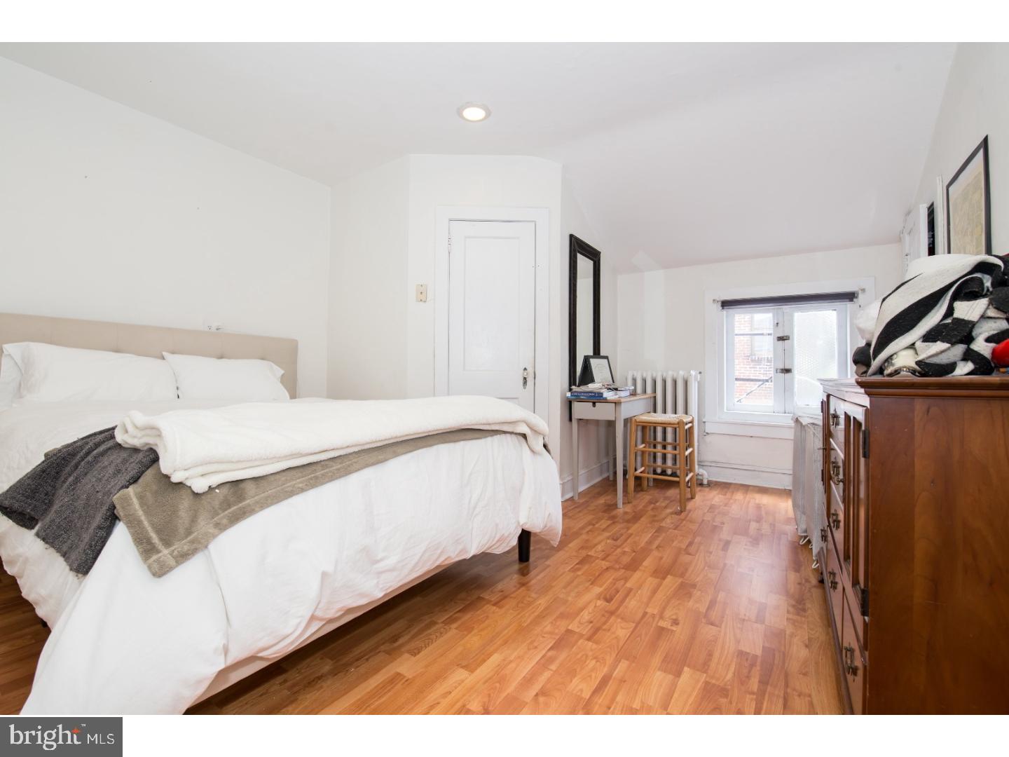 RITTENHOUSE SQUARE - Residential Income