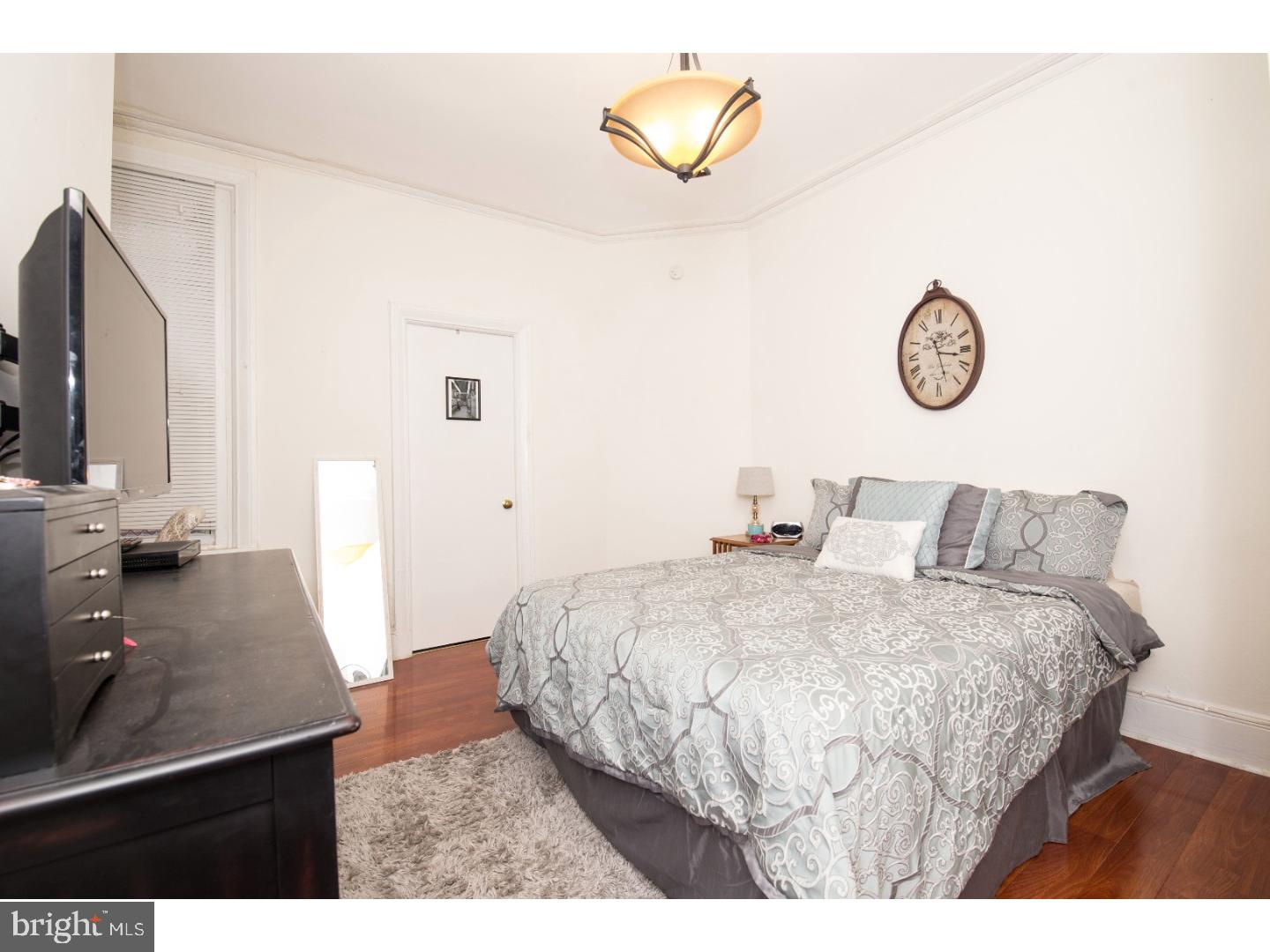 RITTENHOUSE SQUARE - Residential Income