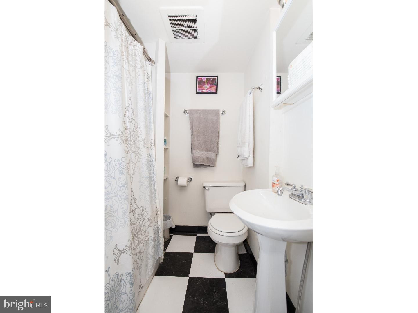 RITTENHOUSE SQUARE - Residential Income