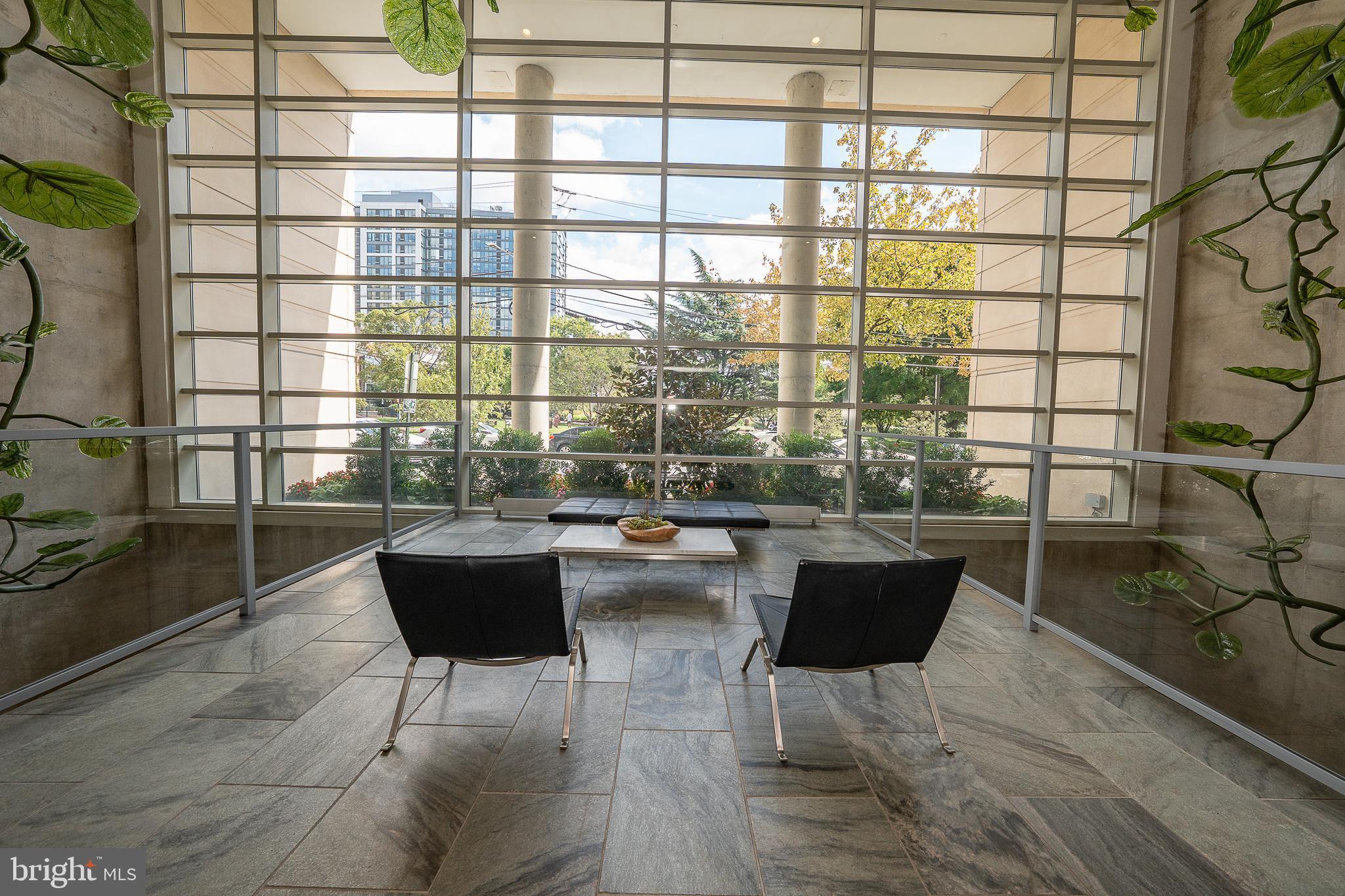 ART MUSEUM AREA - Residential