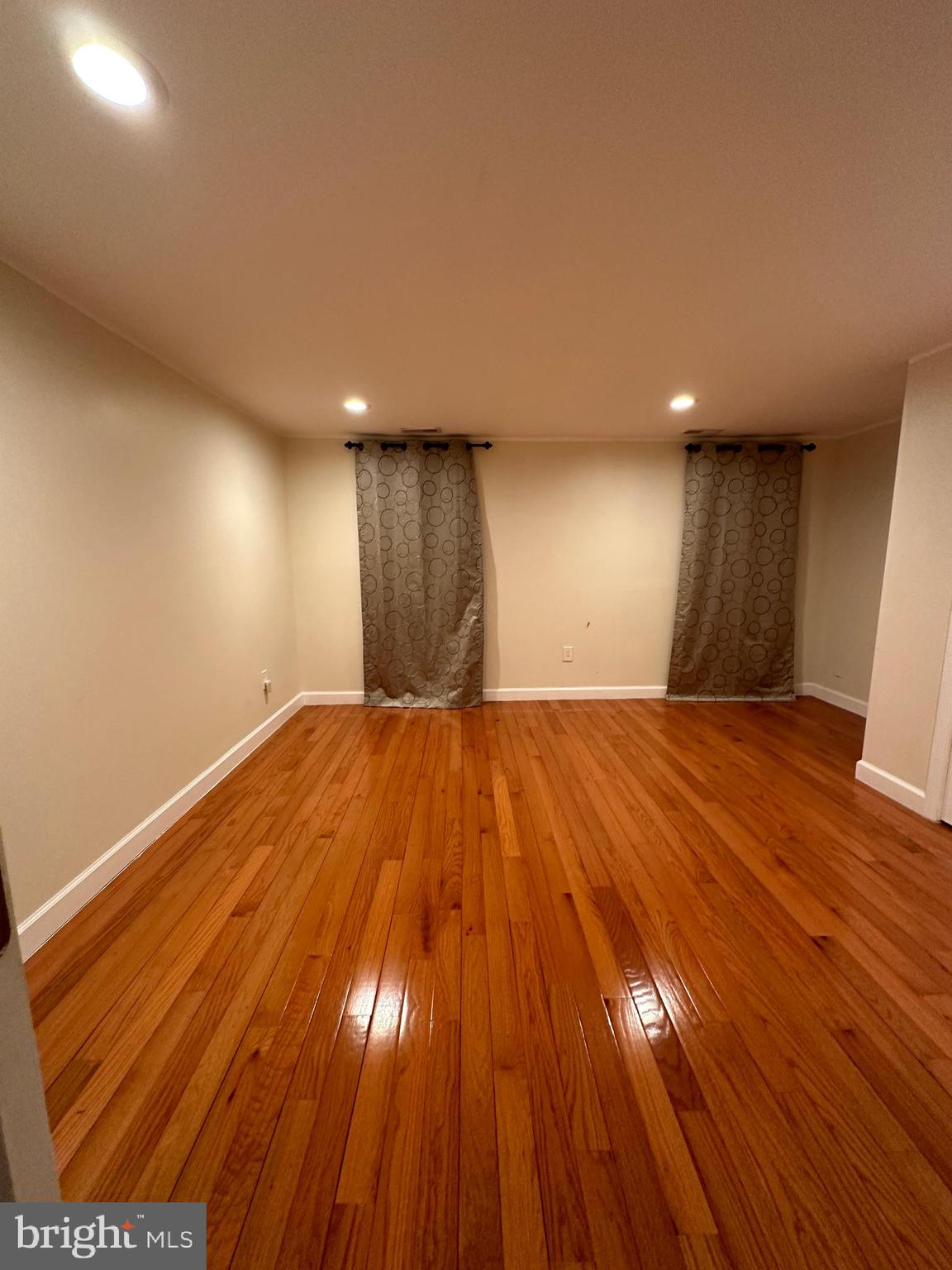 POPLAR - Residential