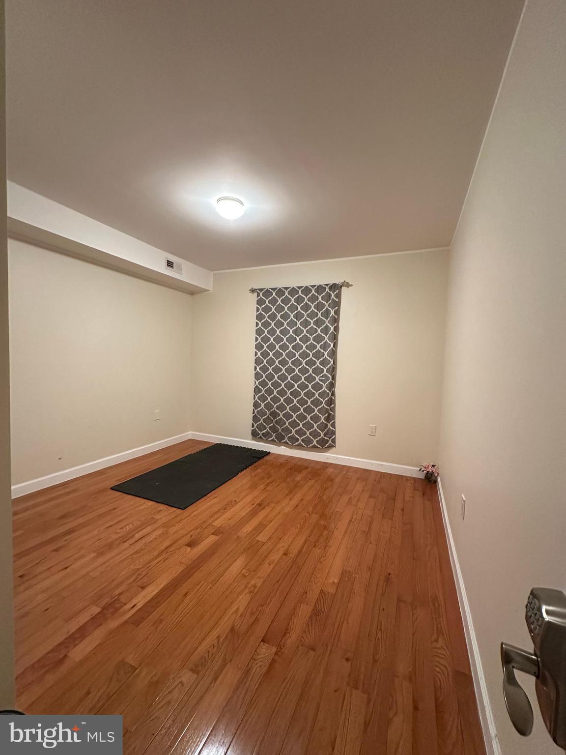 POPLAR - Residential