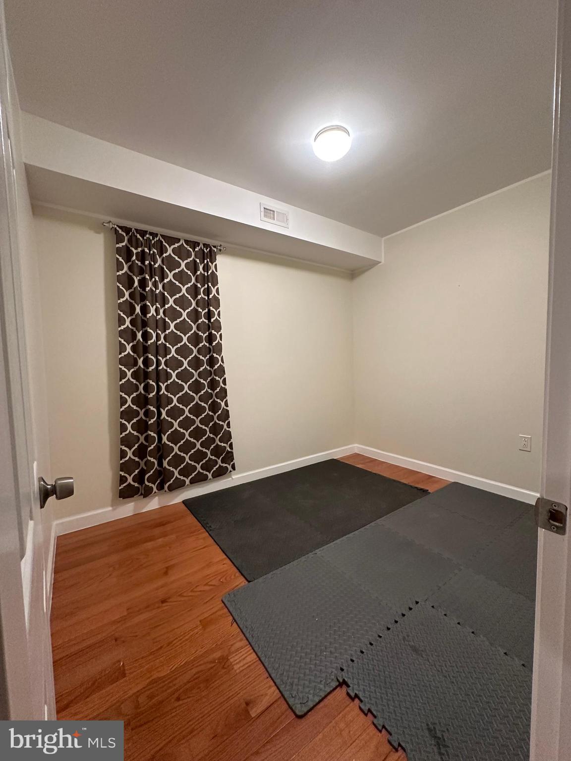 POPLAR - Residential