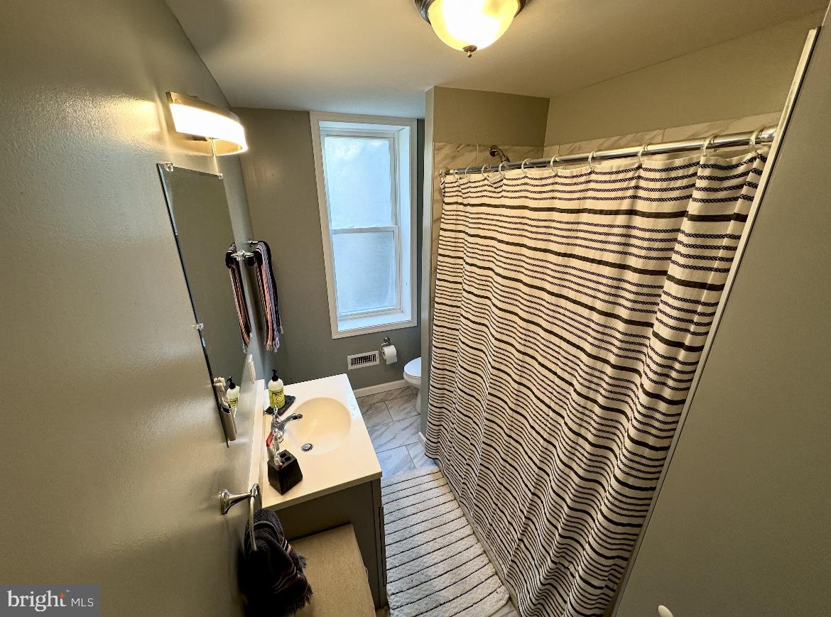 GERMANTOWN (EAST) - Residential