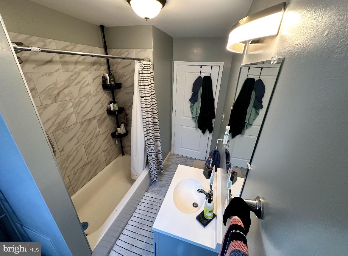 GERMANTOWN (EAST) - Residential