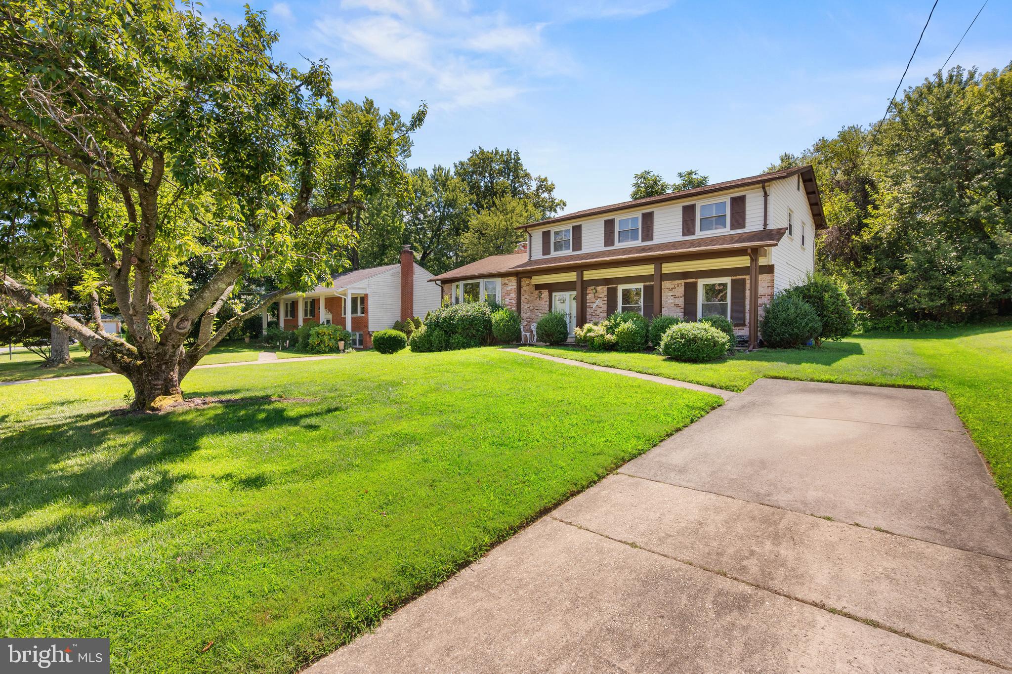 11704 ROSALINDA DR