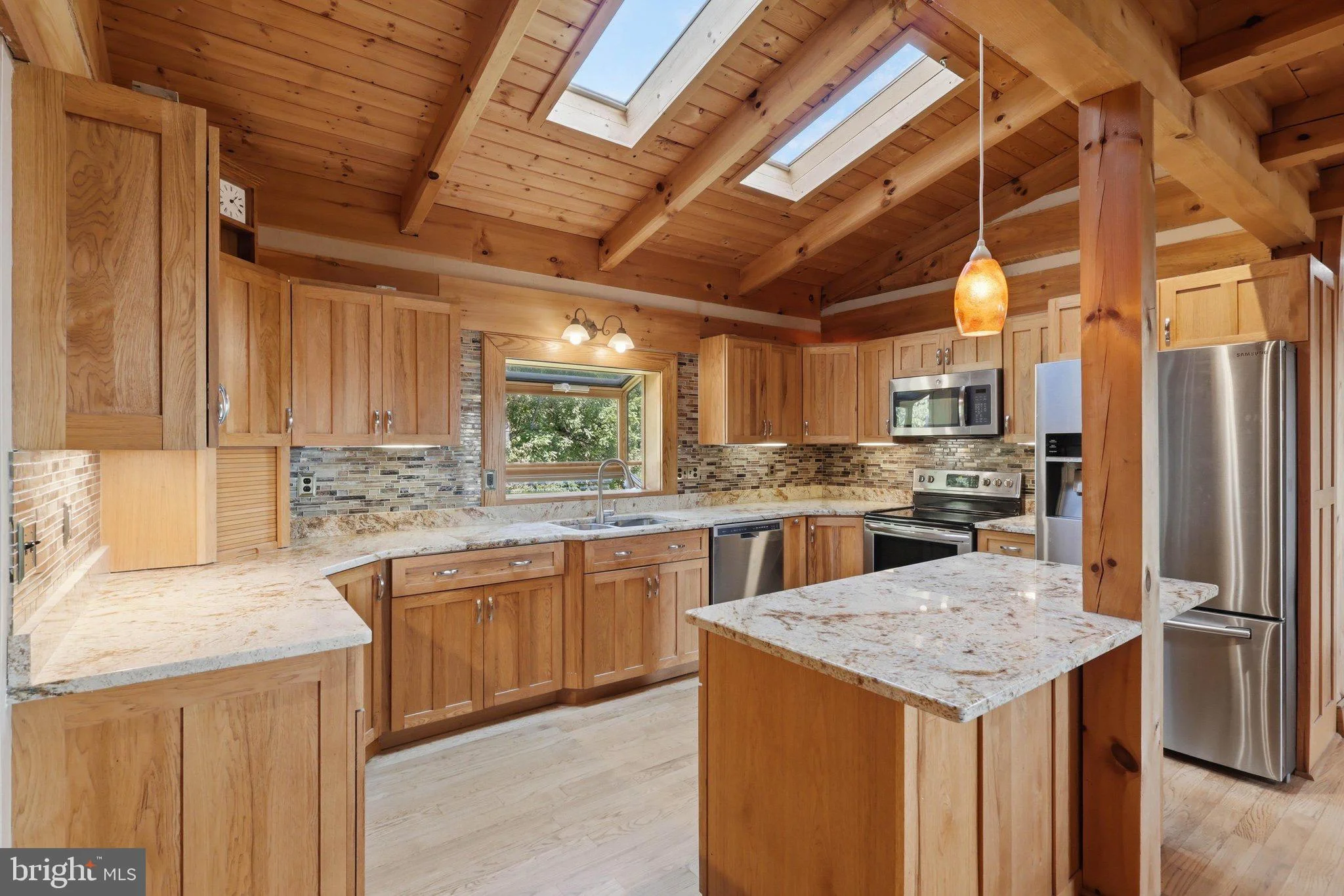 2512 Scravel Road