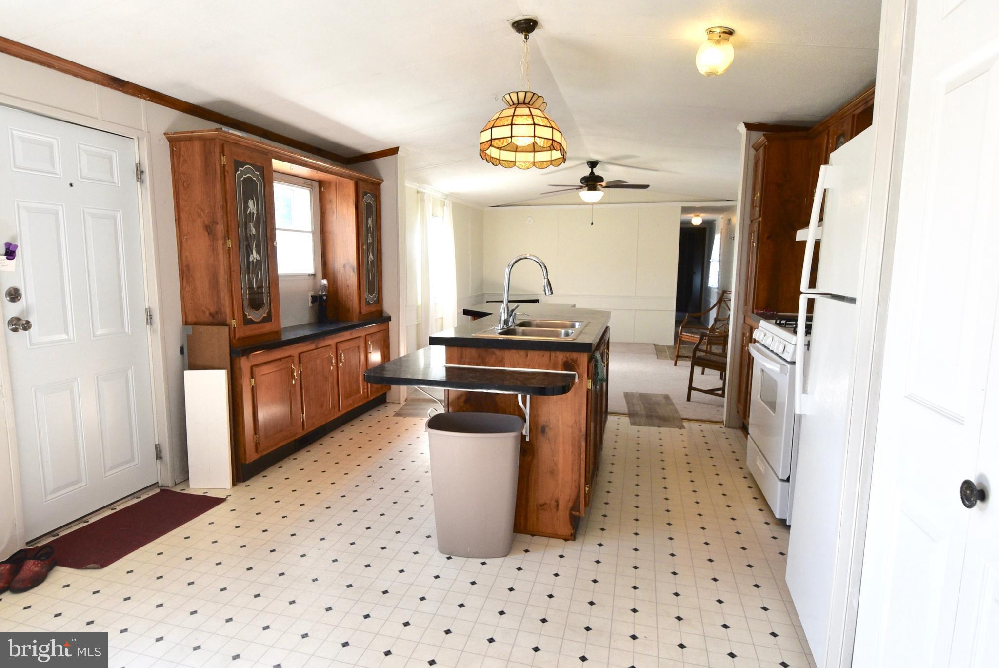 HEBRON WOODS - Residential