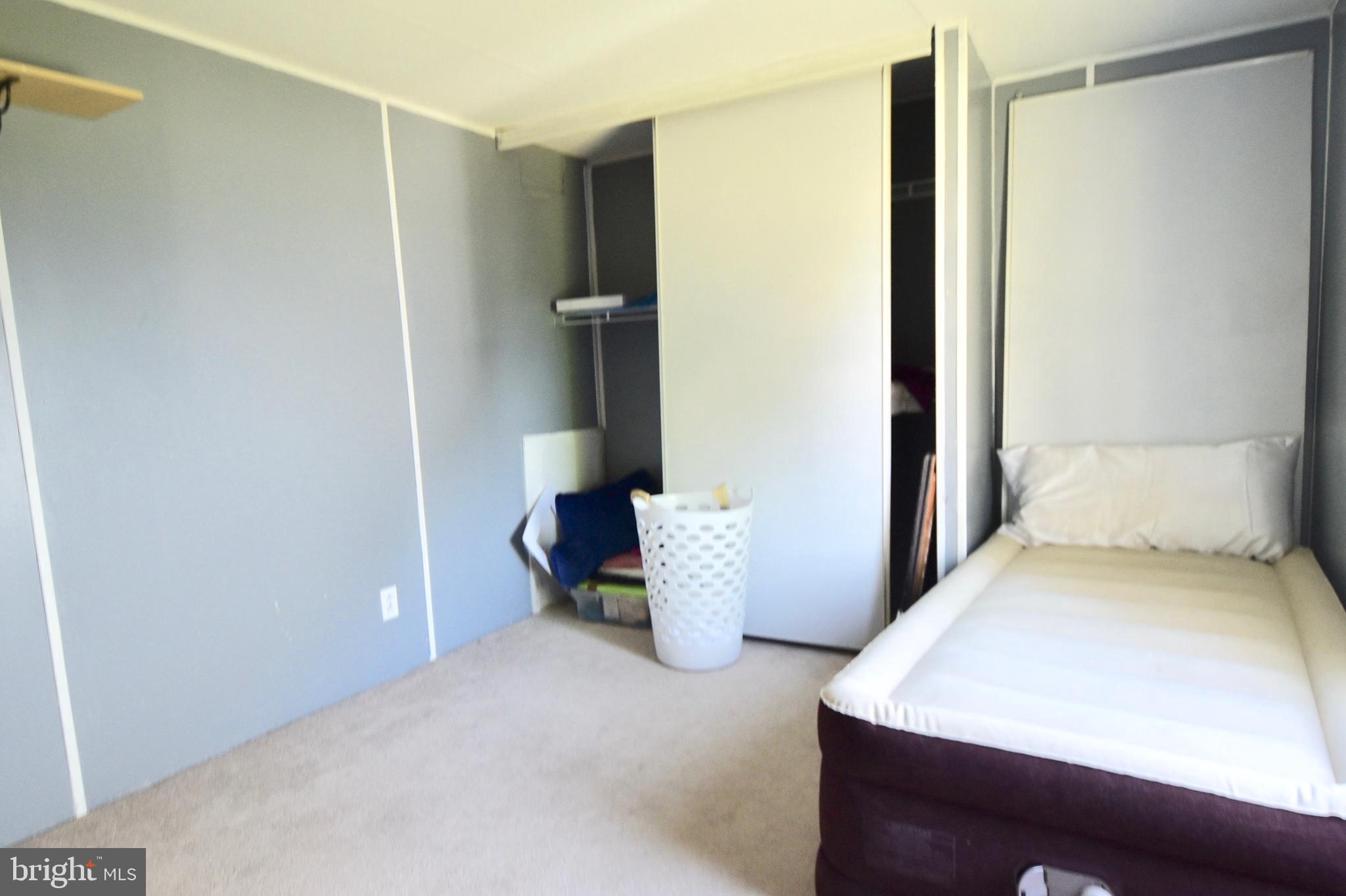 HEBRON WOODS - Residential