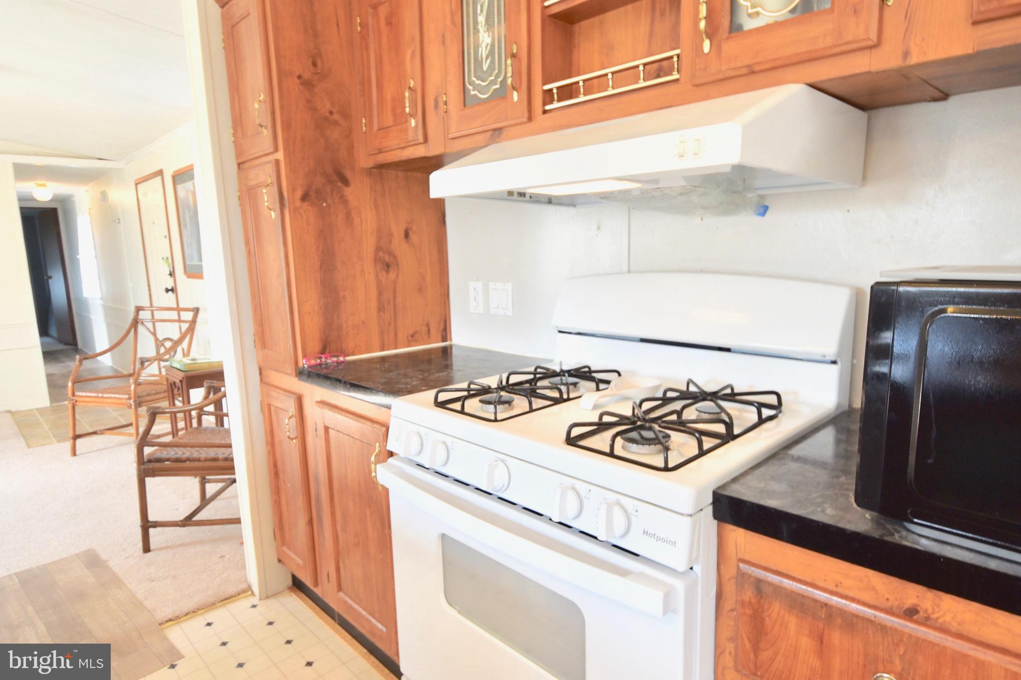 9080 GOLD FINCH COURT