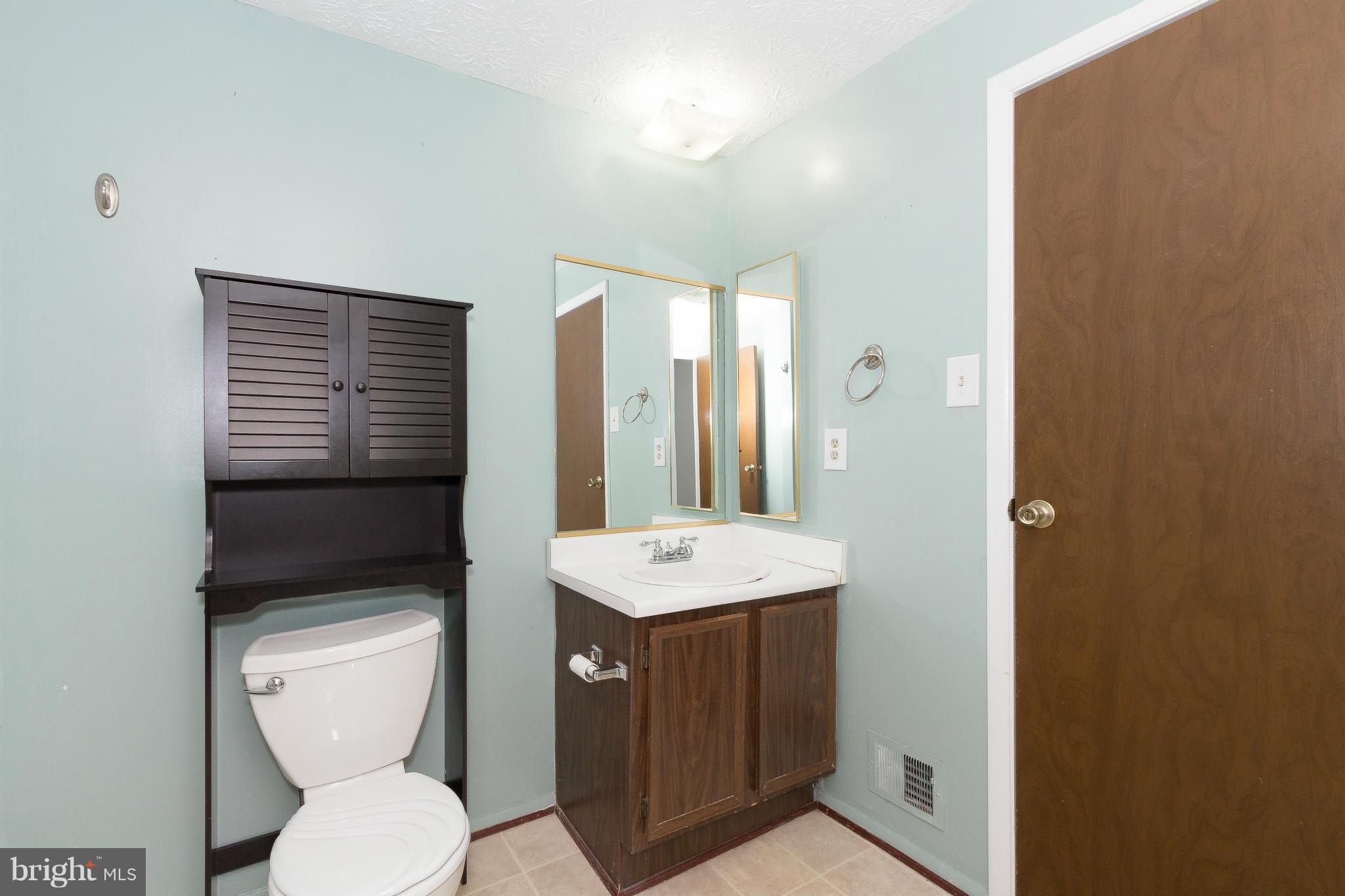 NEWINGTON FOREST - Residential