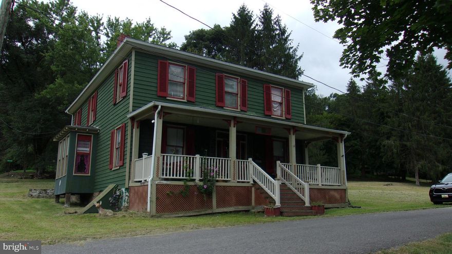 THIS LARGE HOME IS ALMOST 3000 SQ FT!! IT IS IN NEED OF REPAIRS - GREAT CHARACTER - A LOT OF ORGINIAL WOODWORK - THE MAIN LEVEL HAS MANY RMS TO MAKE IT INTO WHATEVER YOU NEED ***THE CONTENTS IN THE HOME DO NOT CONVEY***
