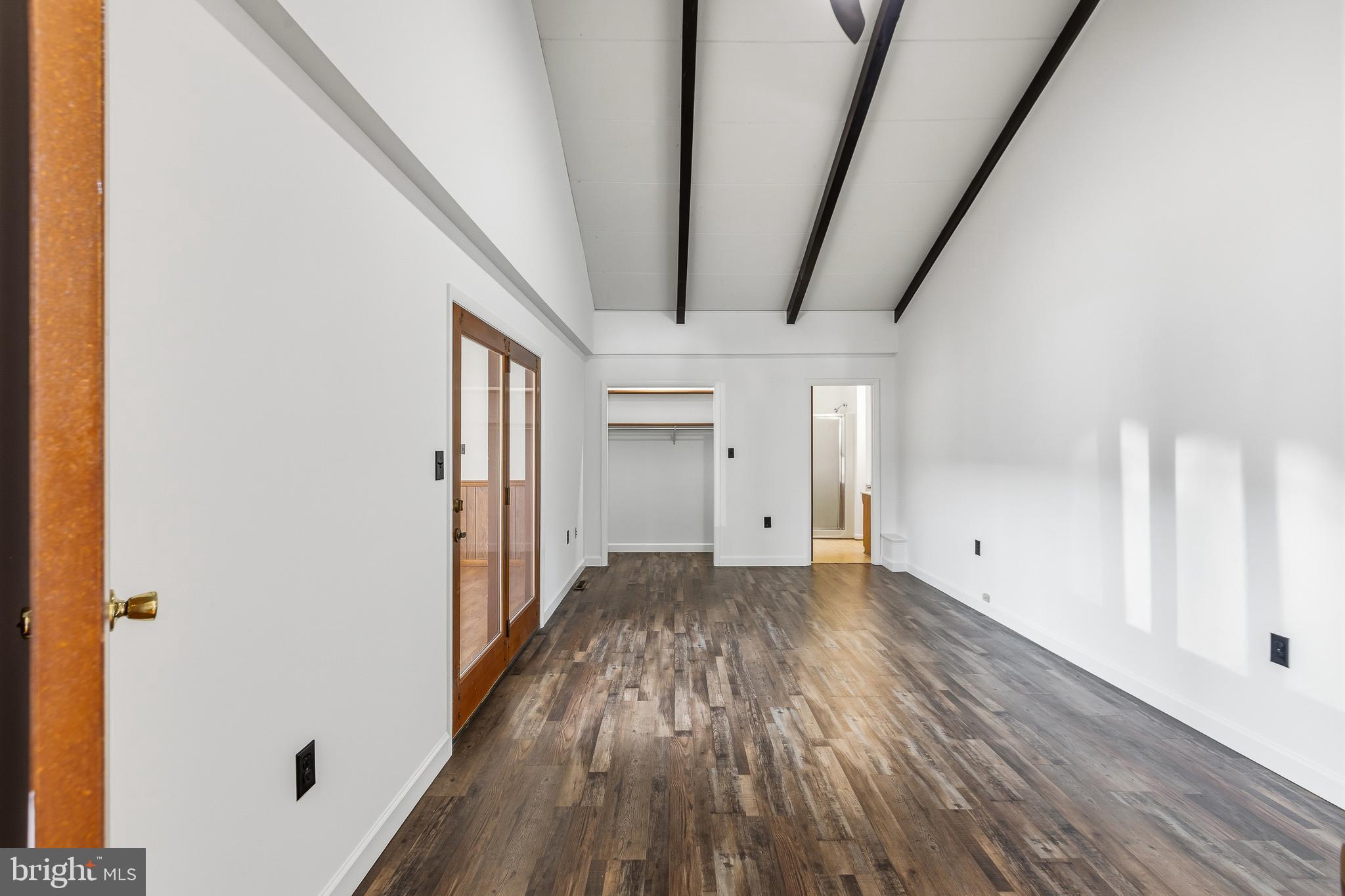 LONG POINT - Residential