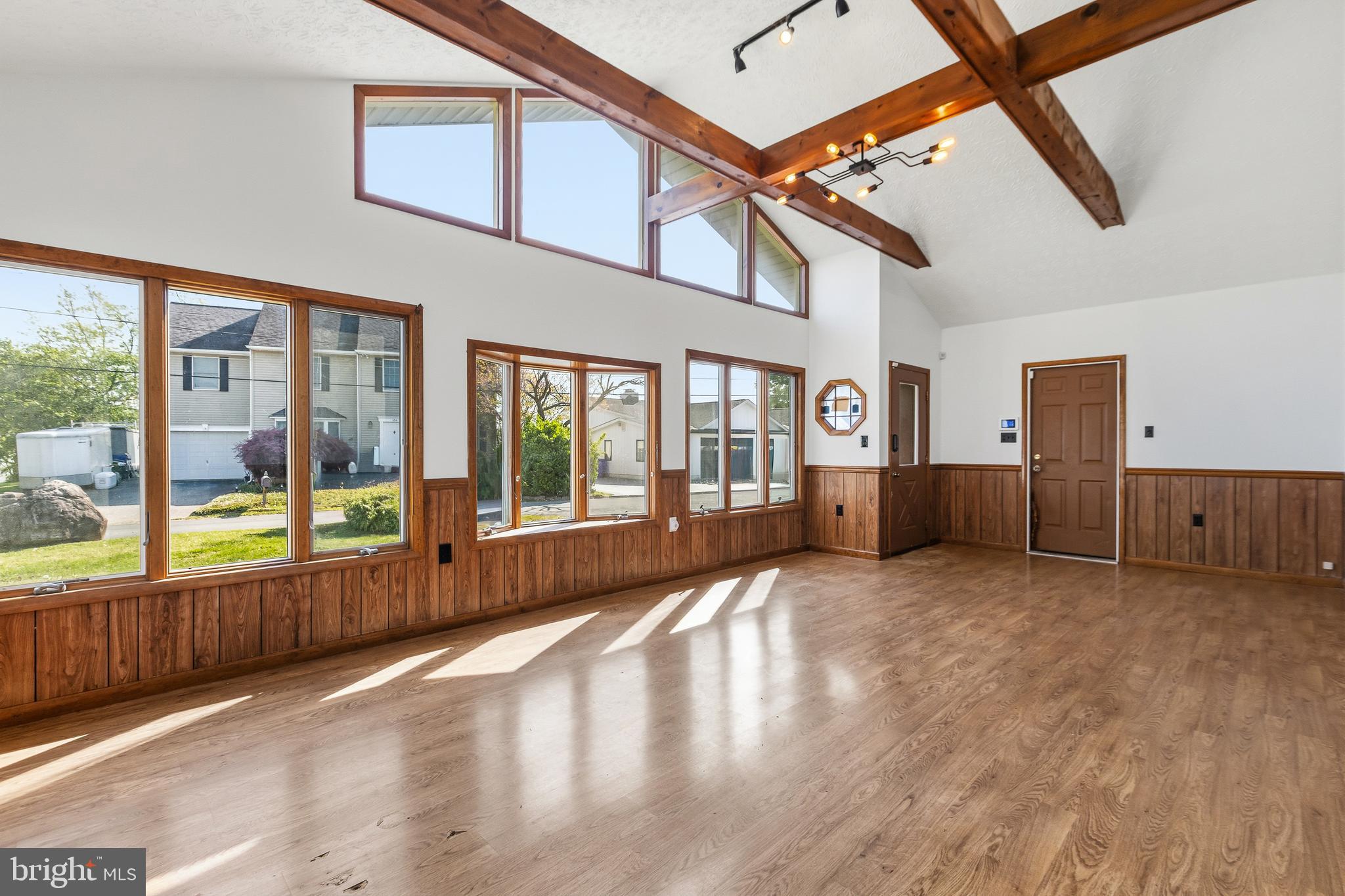 LONG POINT - Residential