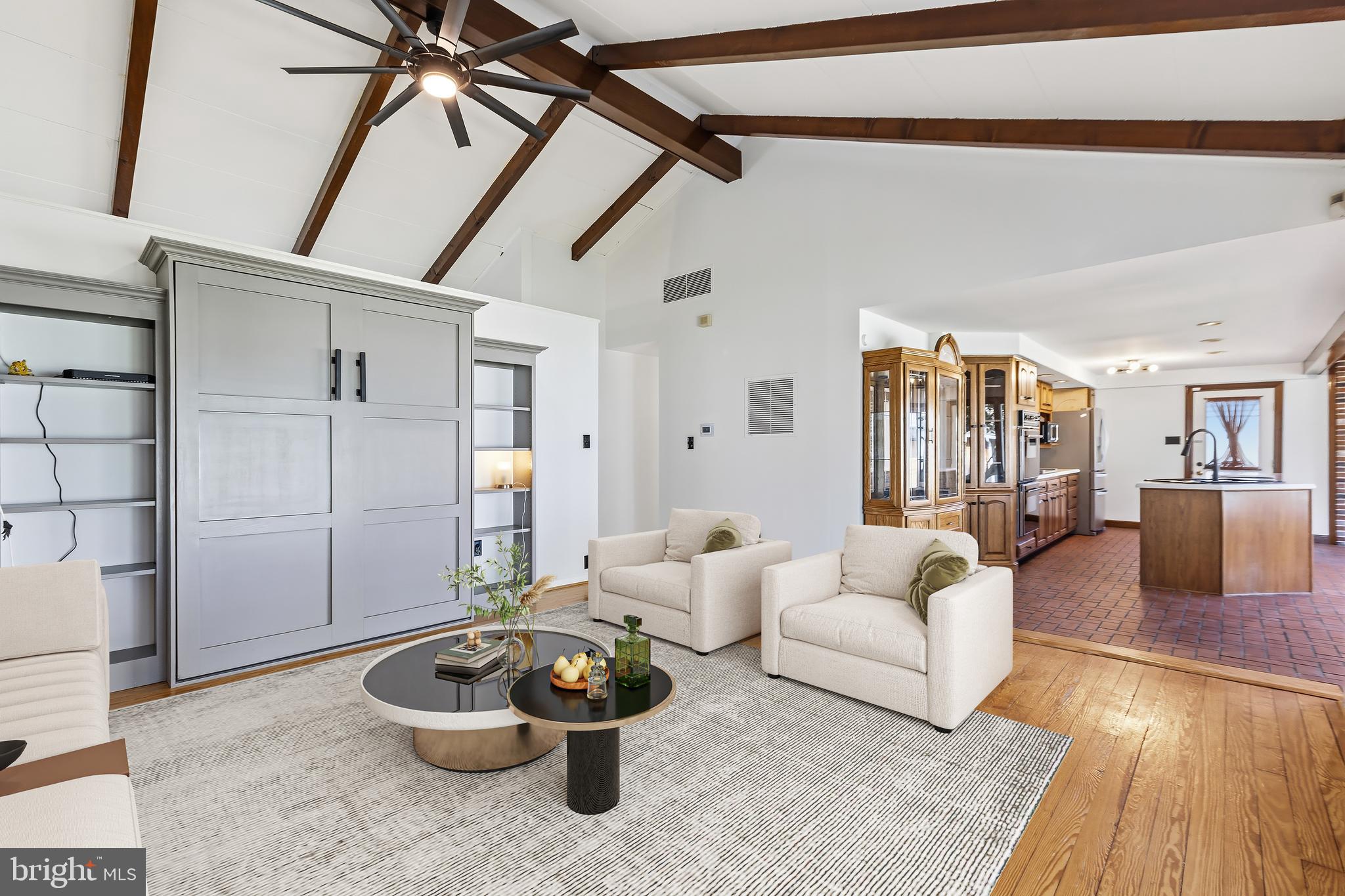 LONG POINT - Residential