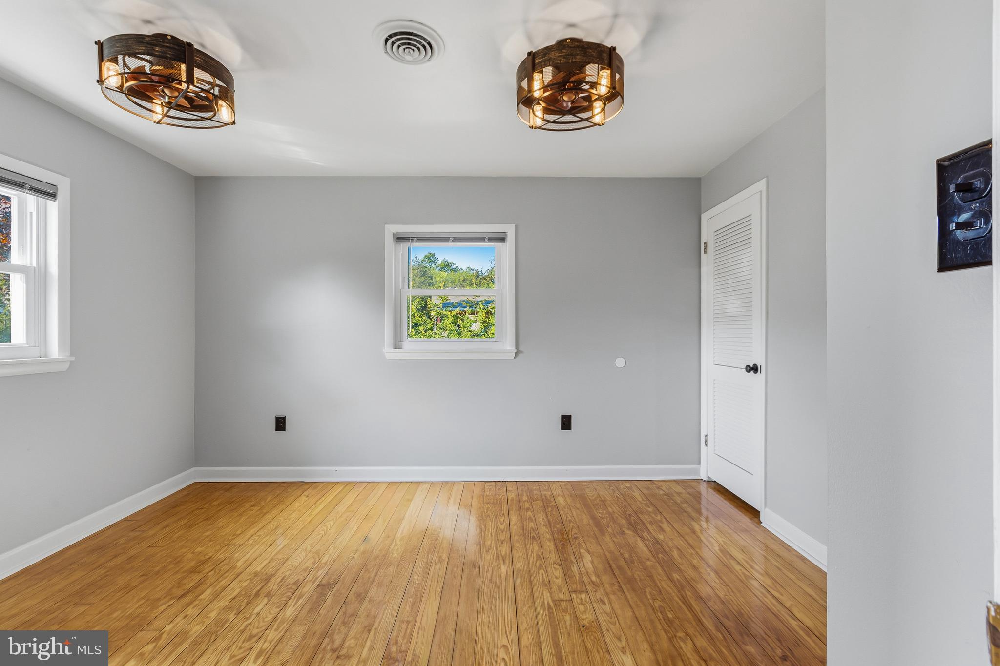 LONG POINT - Residential