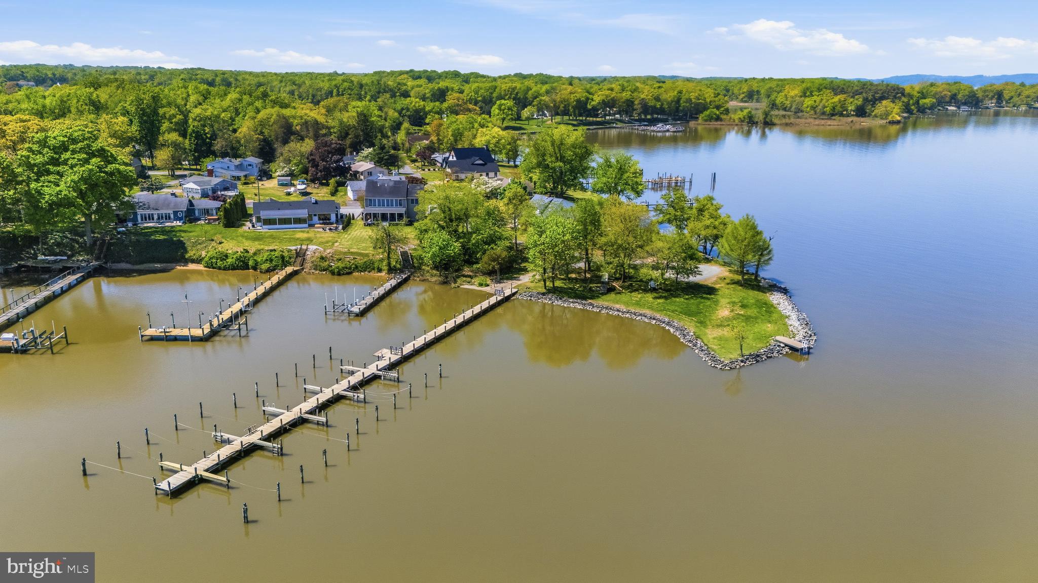 LONG POINT - Residential