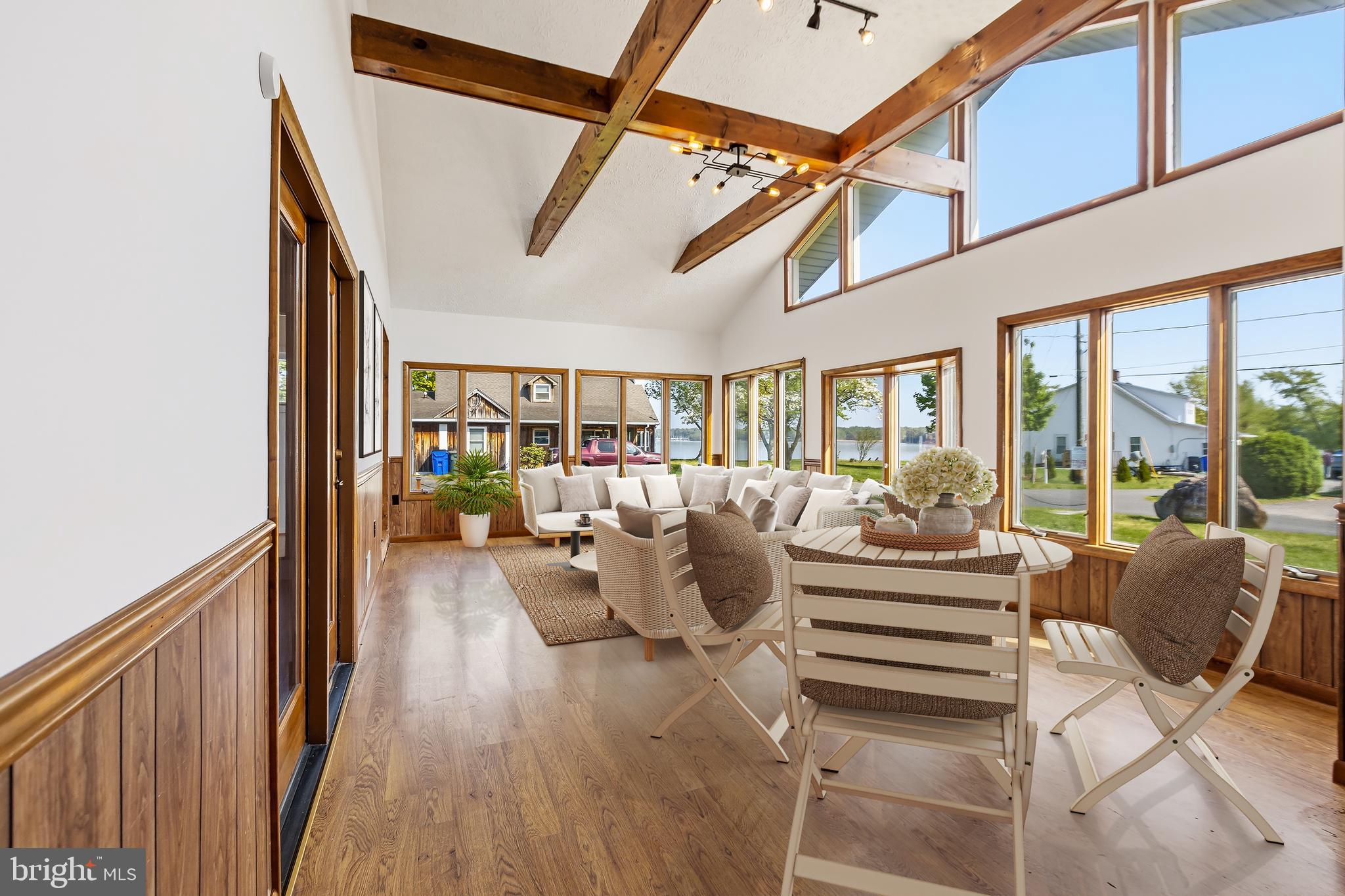 LONG POINT - Residential