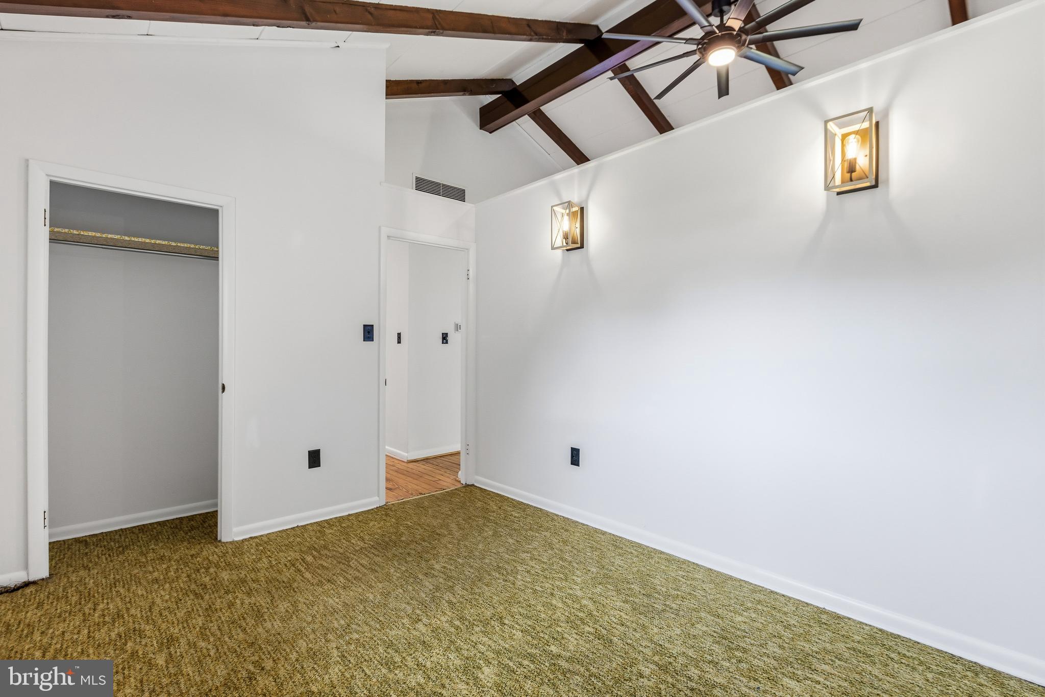 LONG POINT - Residential