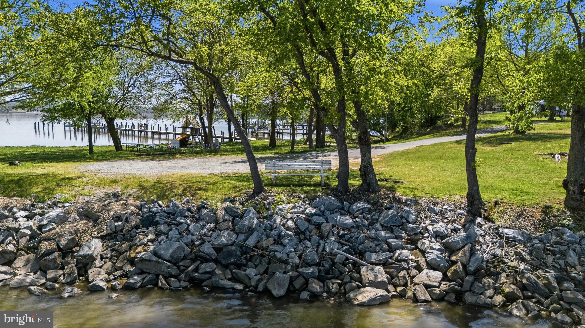 LONG POINT - Residential