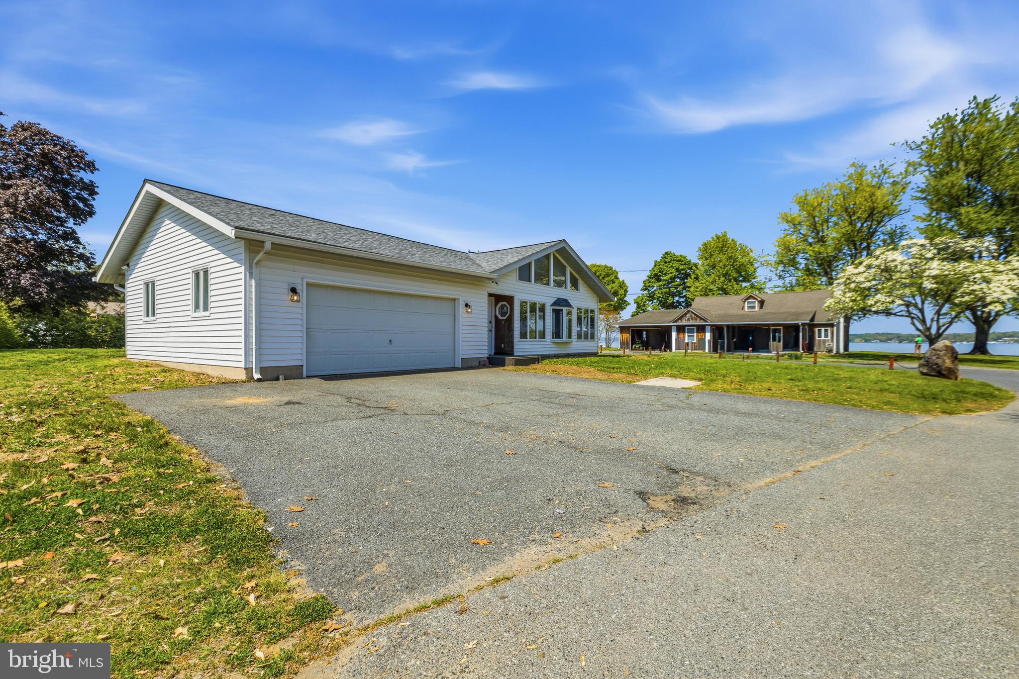 LONG POINT - Residential