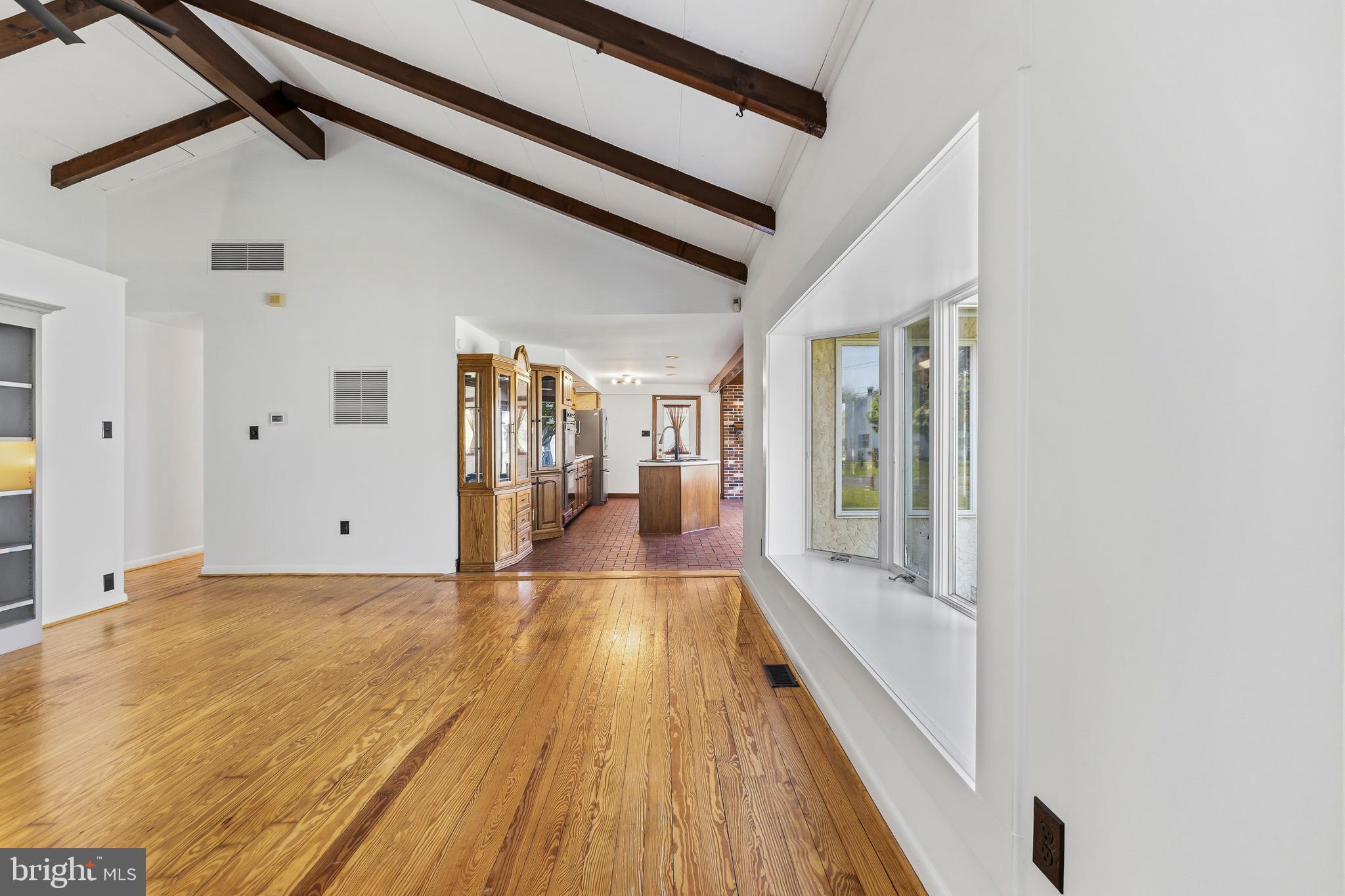 LONG POINT - Residential