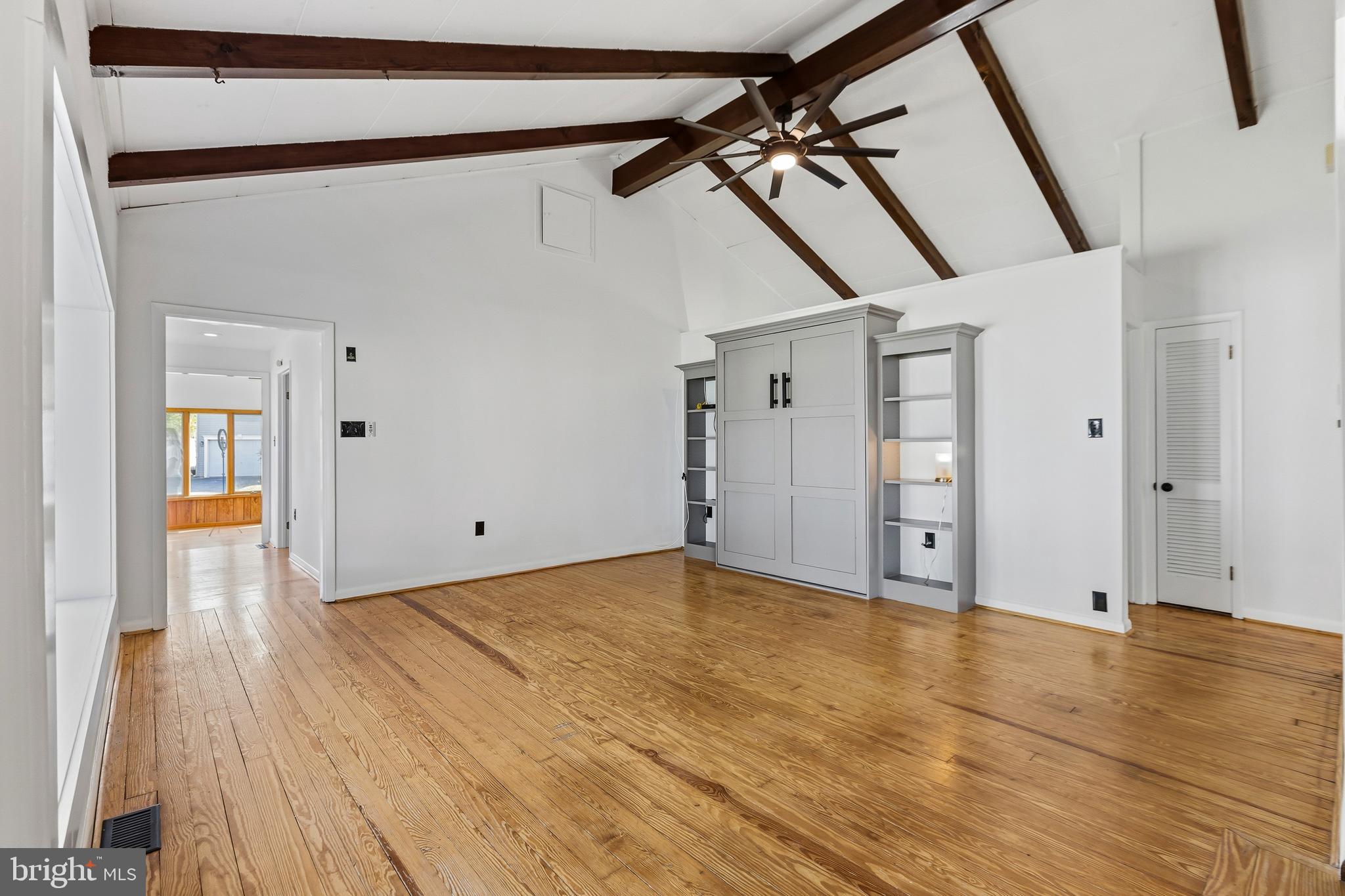 LONG POINT - Residential