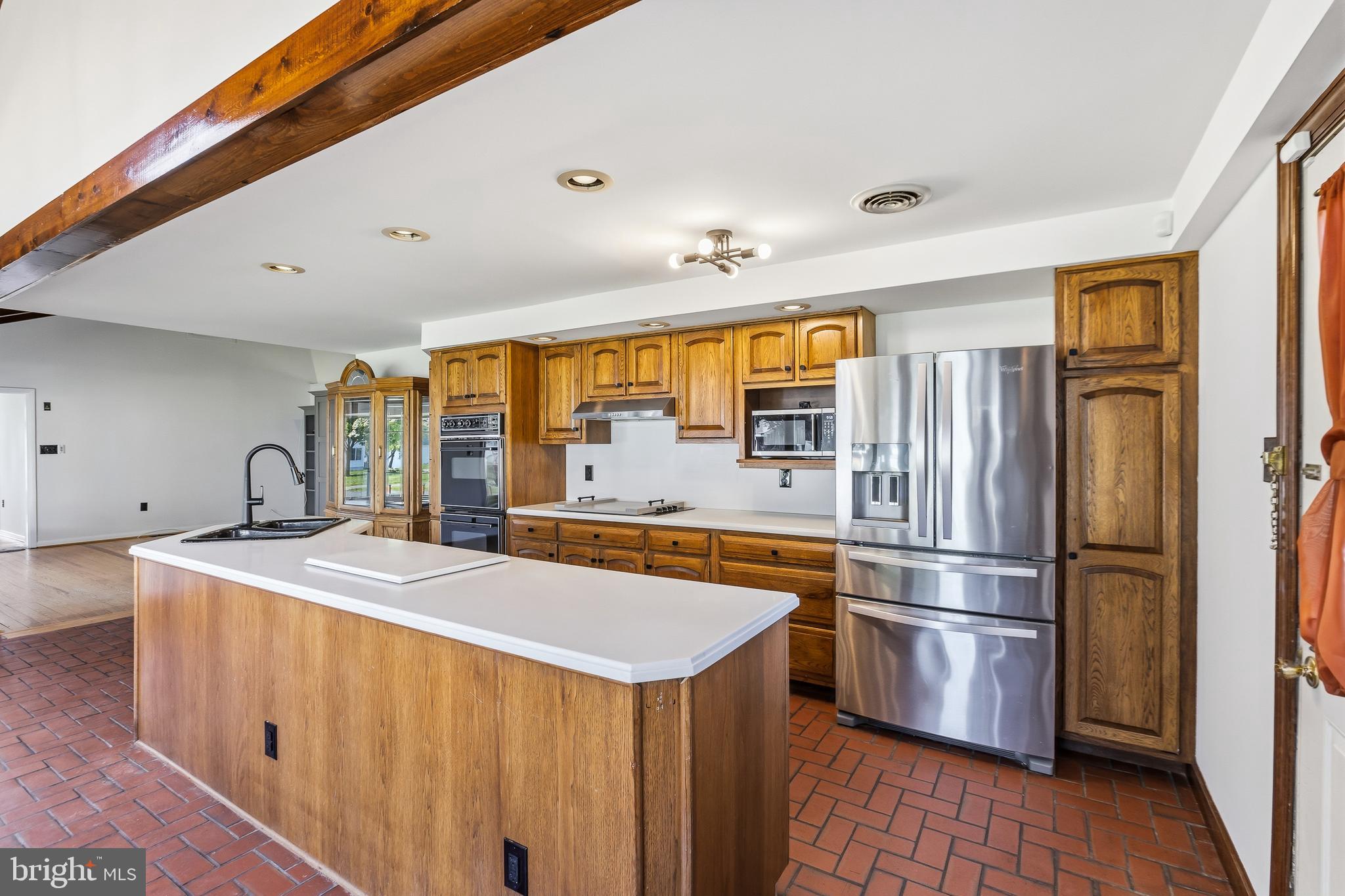 LONG POINT - Residential