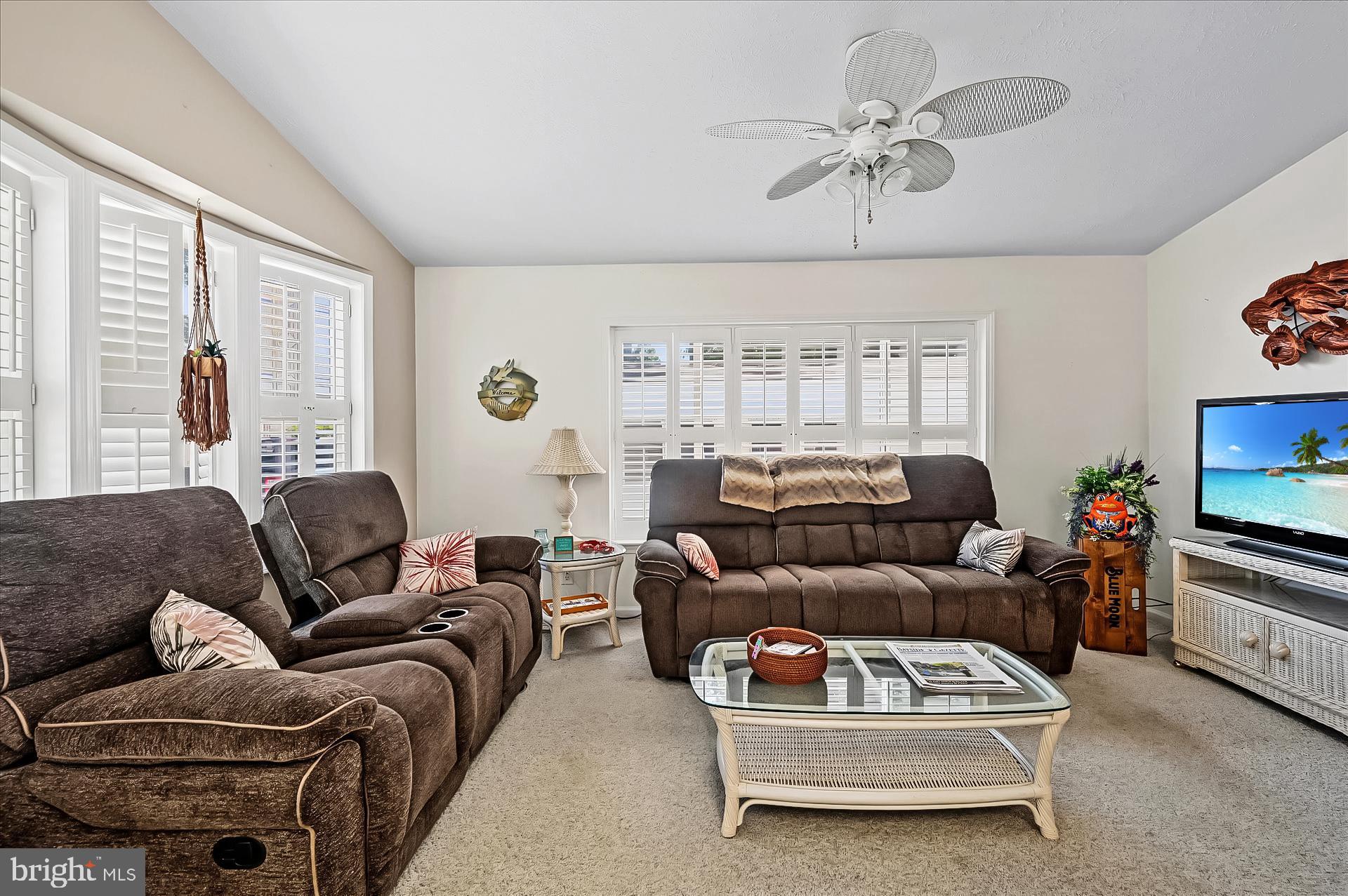 208 TIMBERLINE CIRCLE