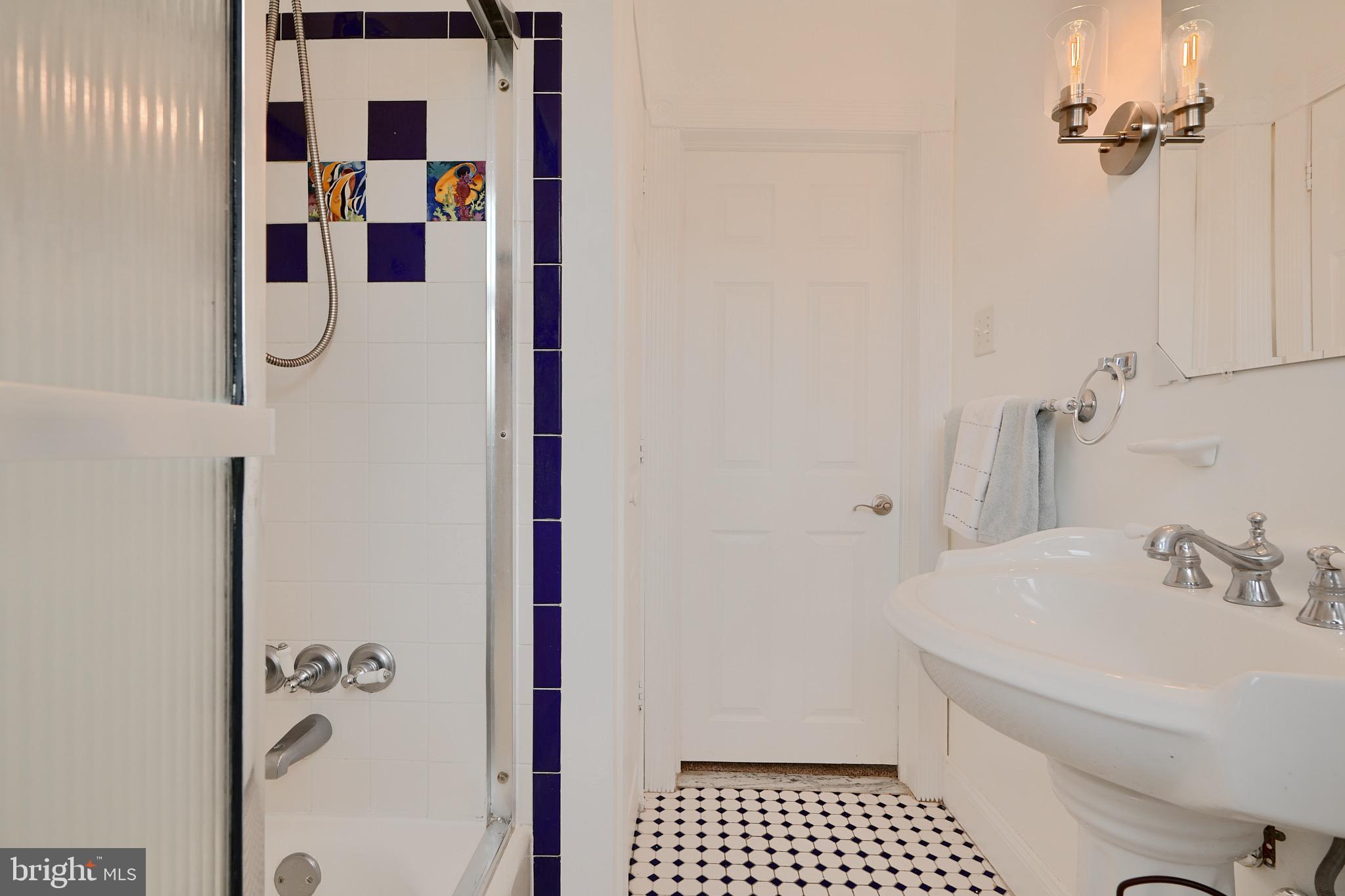 PARADISE - Residential