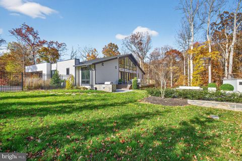 11013 RIVERWOOD DRIVE POTOMAC MD 20854