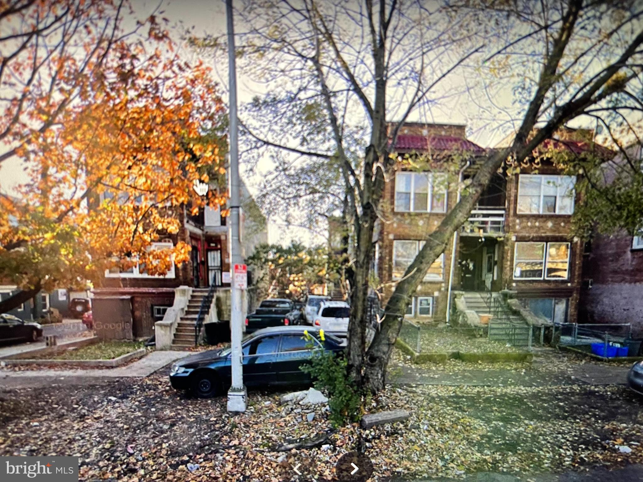 Calling investors !!!
Do you want to own vacant lot in upcoming area to boost your portfolio for your investment ?
Huge RM-1 ( Multi Family). It allows 4 Unit by right . Here is your perfect option. The asking price is cheap , neighborhood is good for you to invest.
Why would you wait longer ? Drive by and make an offer.