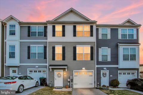 30 BROOKSIDE AVENUE HANOVER PA 17331