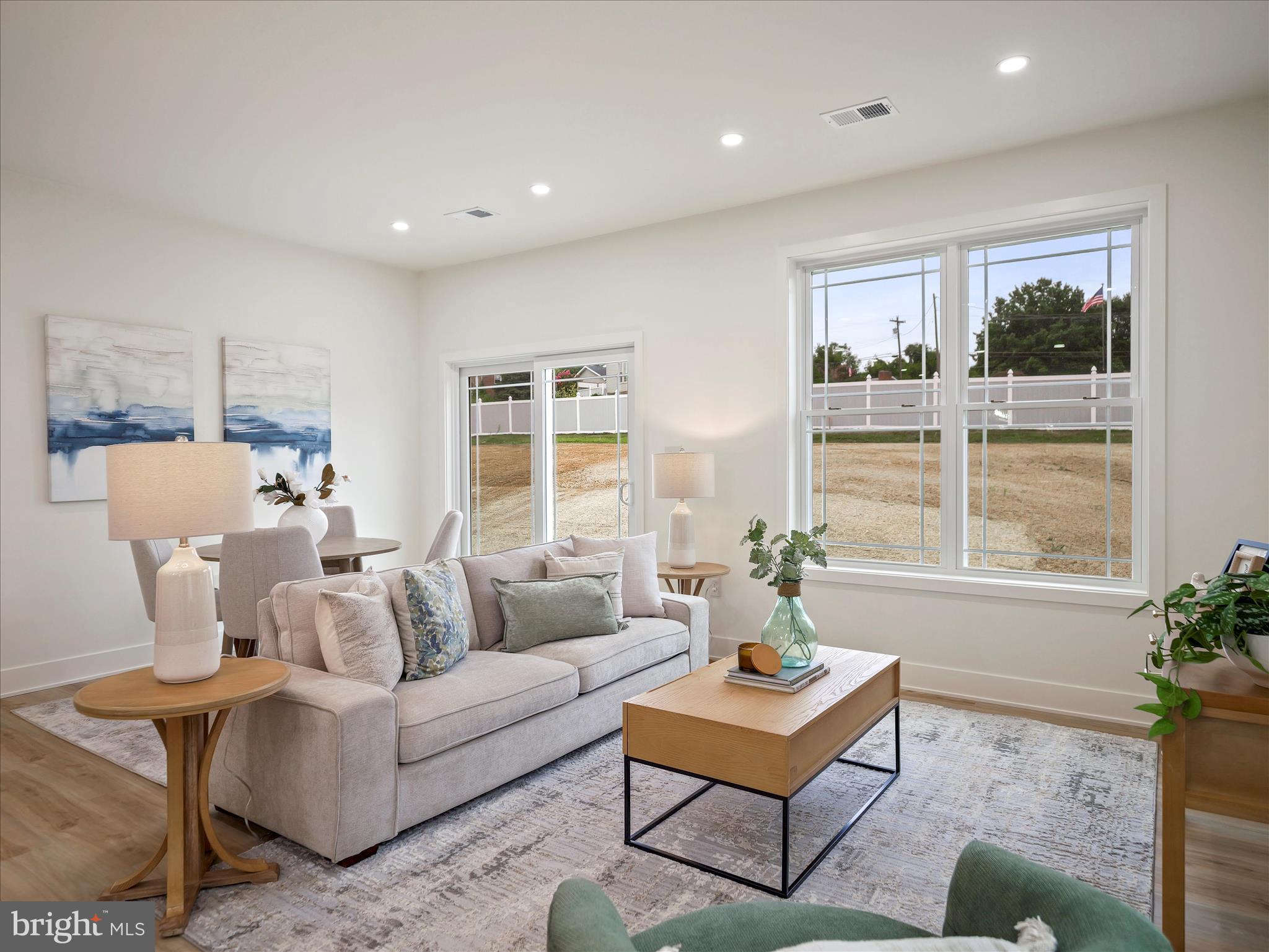 SPRING VALLEY - Residential