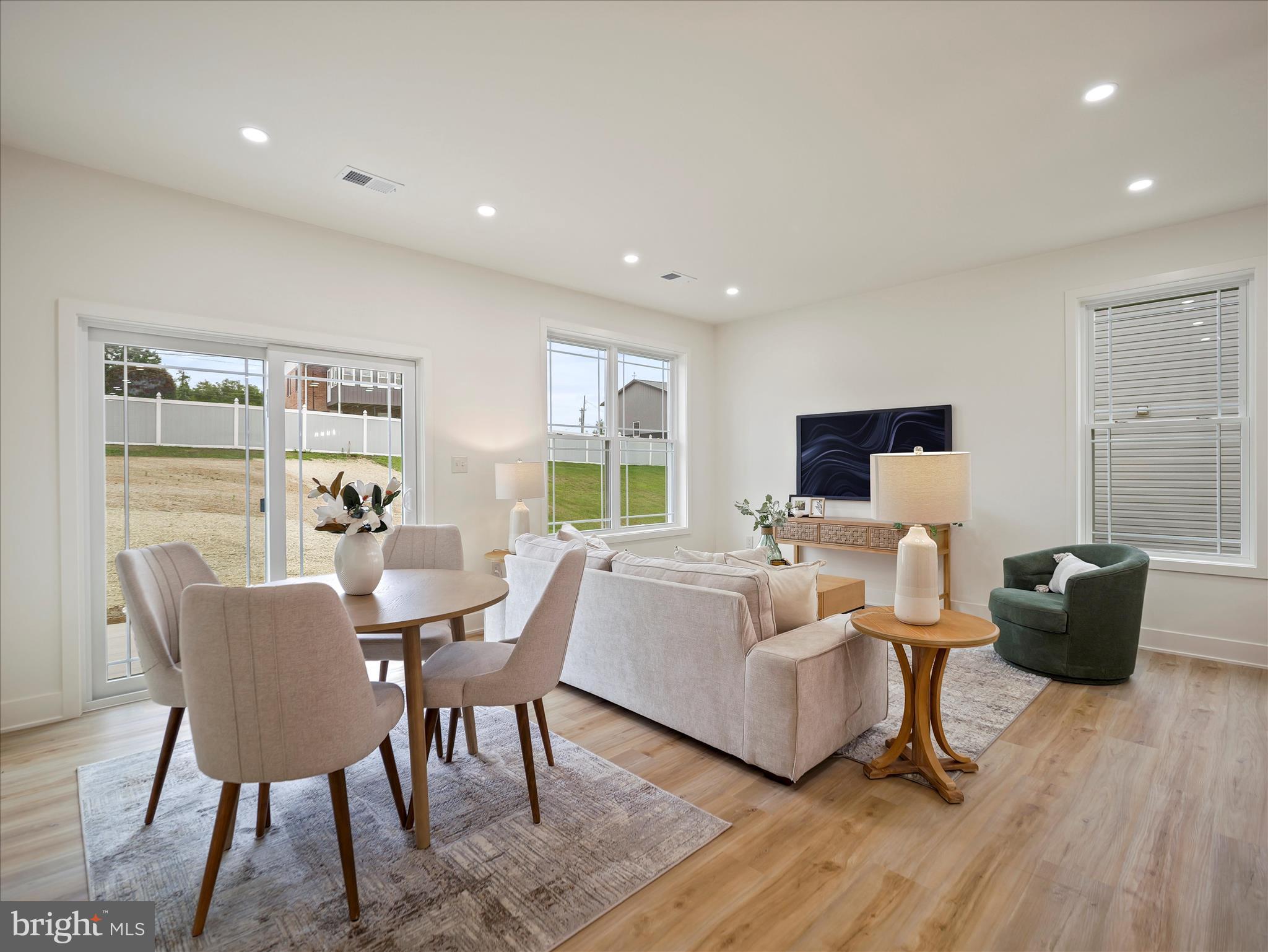 SPRING VALLEY - Residential