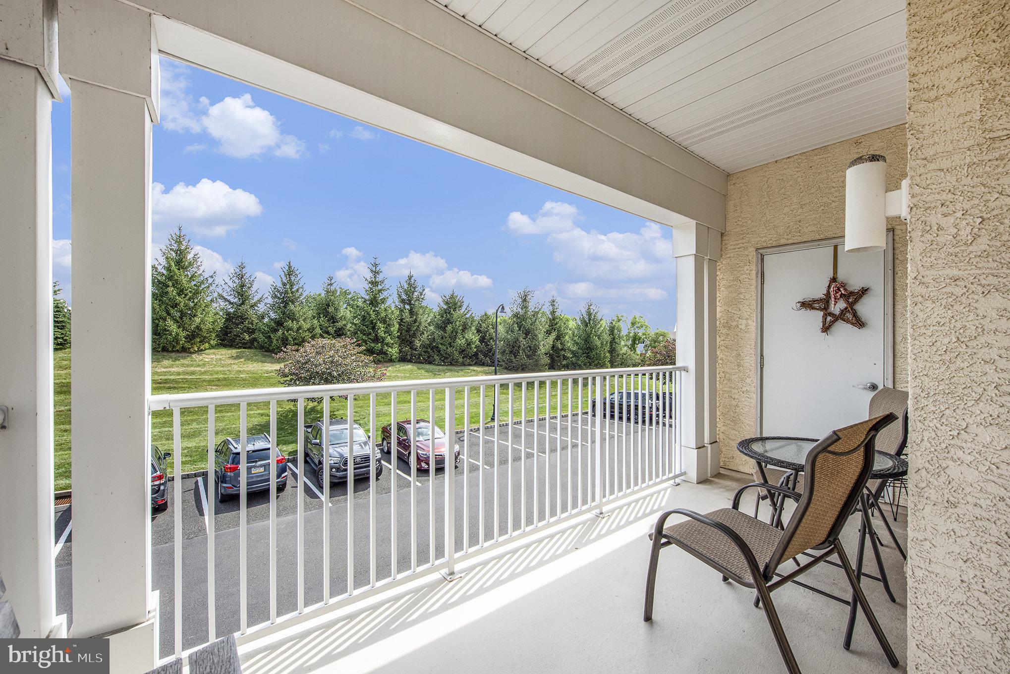 MERIDIAN VALLEY SQ - Residential