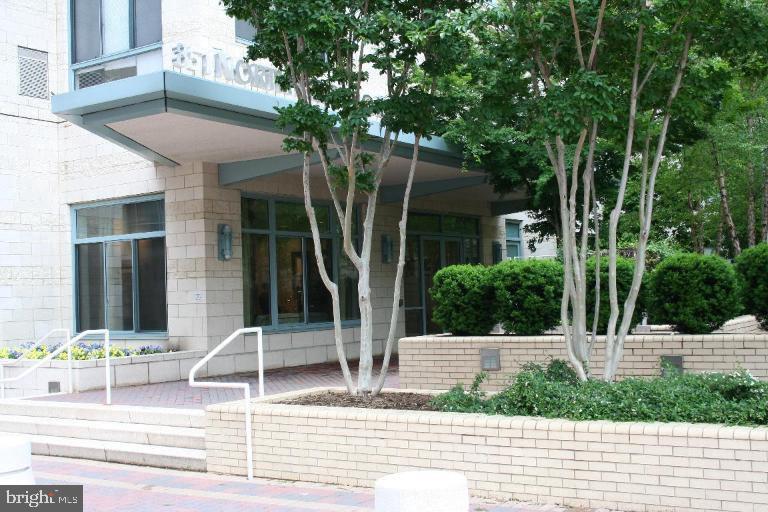 851 N GLEBE ROAD 1503
