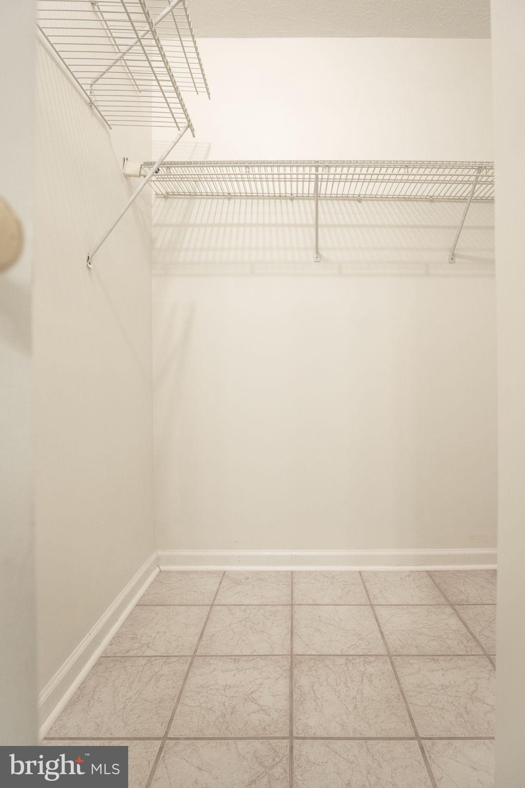 RUSSETT - Residential